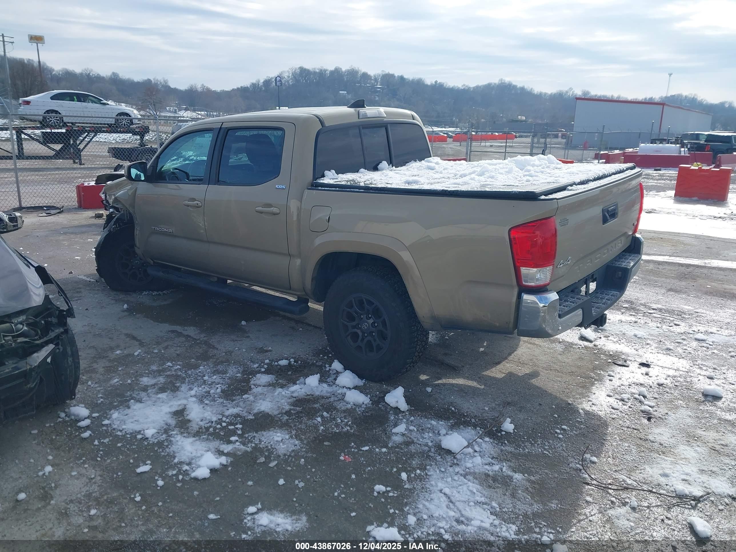 TOYOTA TACOMA image 3