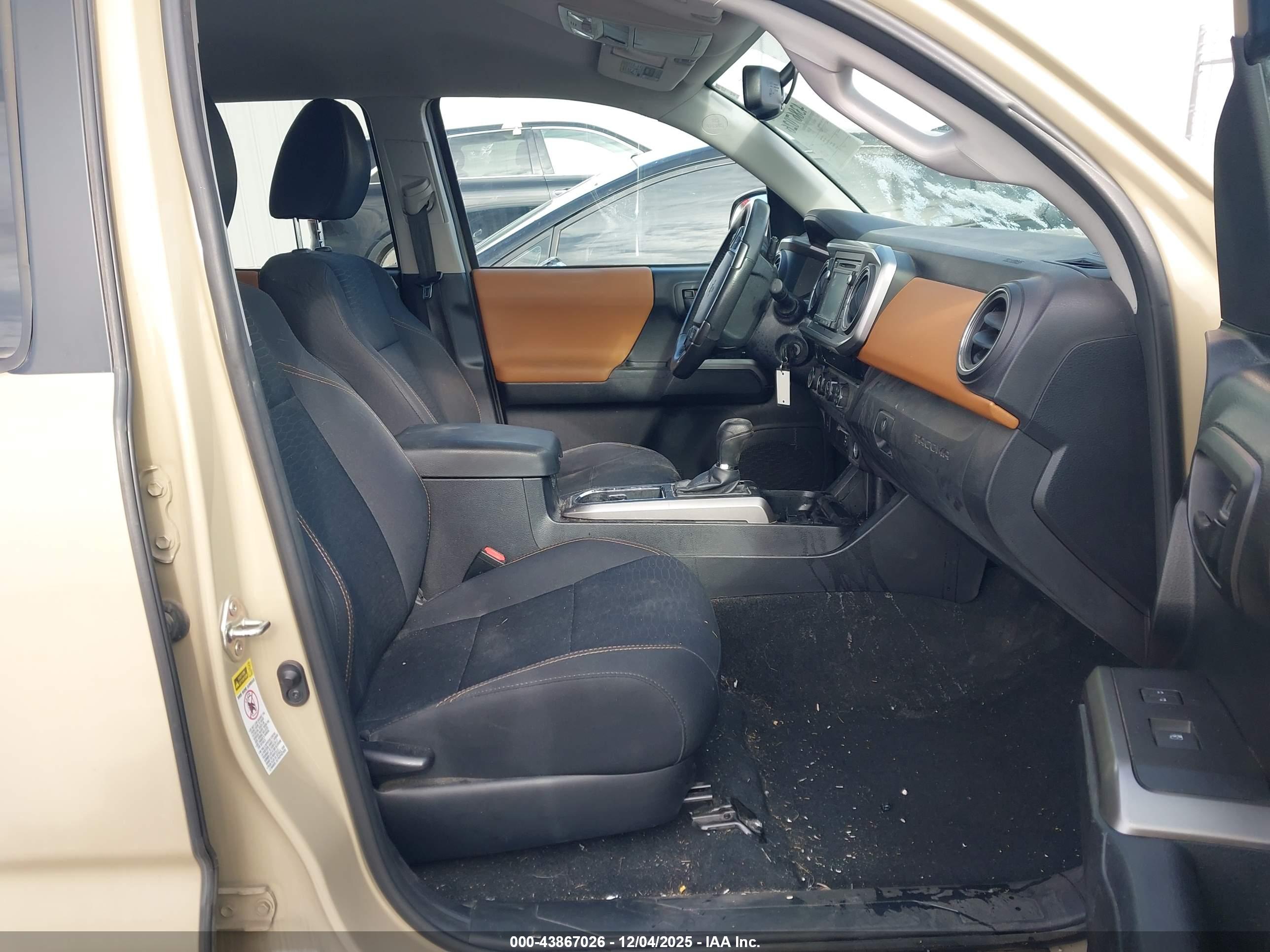 TOYOTA TACOMA image 5