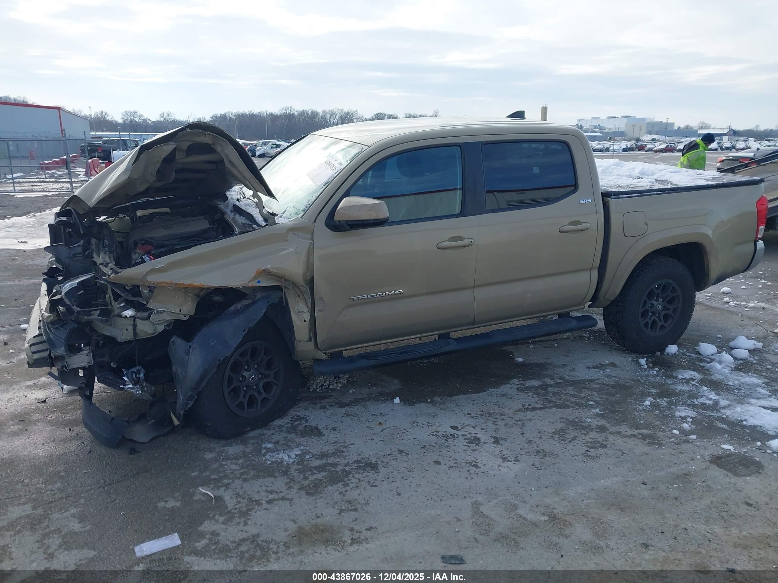 TOYOTA TACOMA image 6