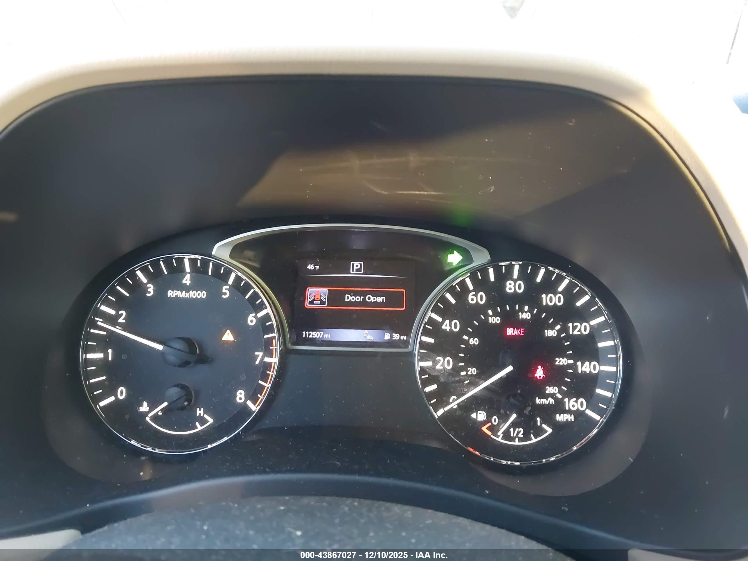 NISSAN PATHFINDER image 7