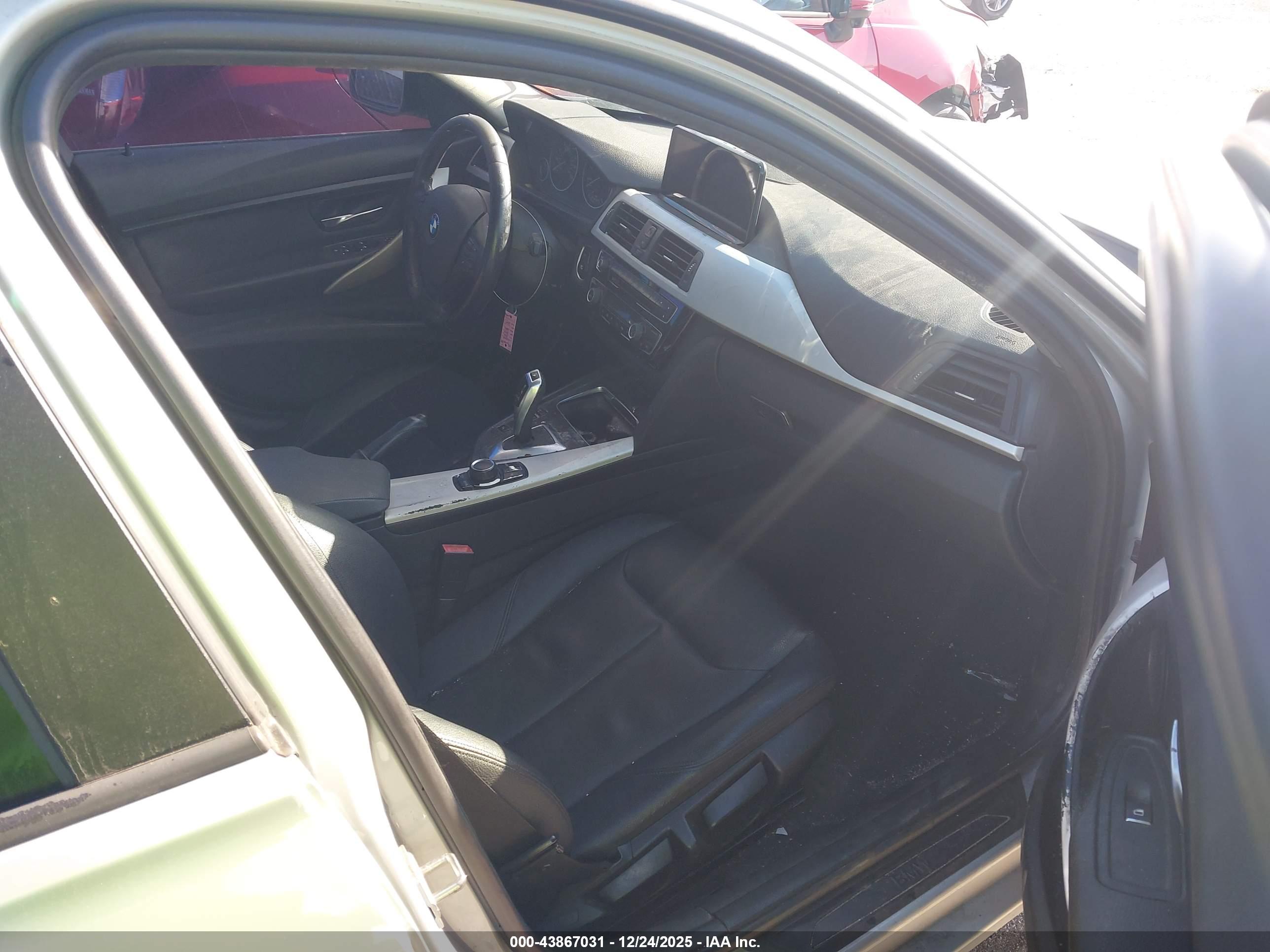 BMW 320I image 5