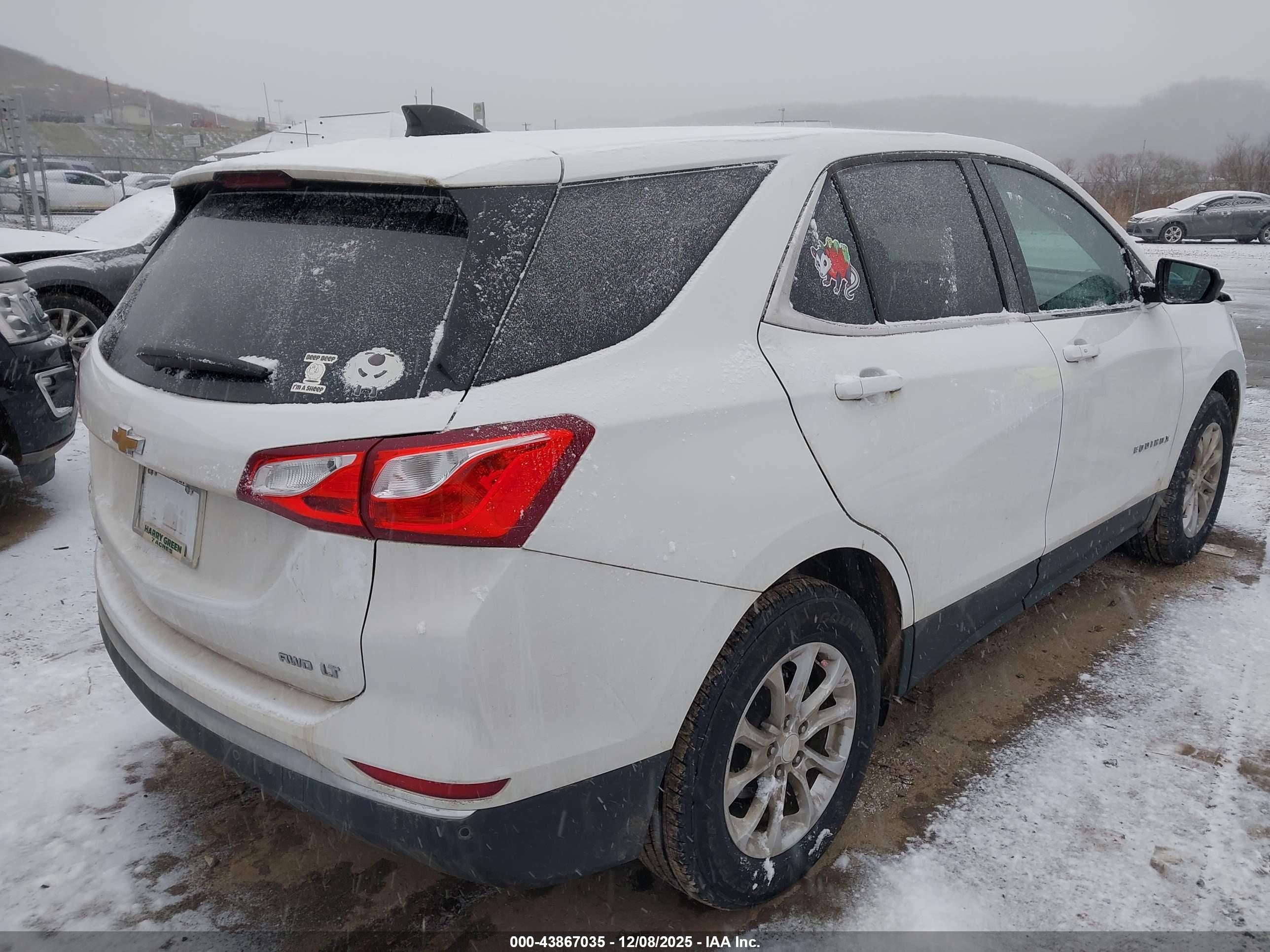 CHEVROLET EQUINOX image 4
