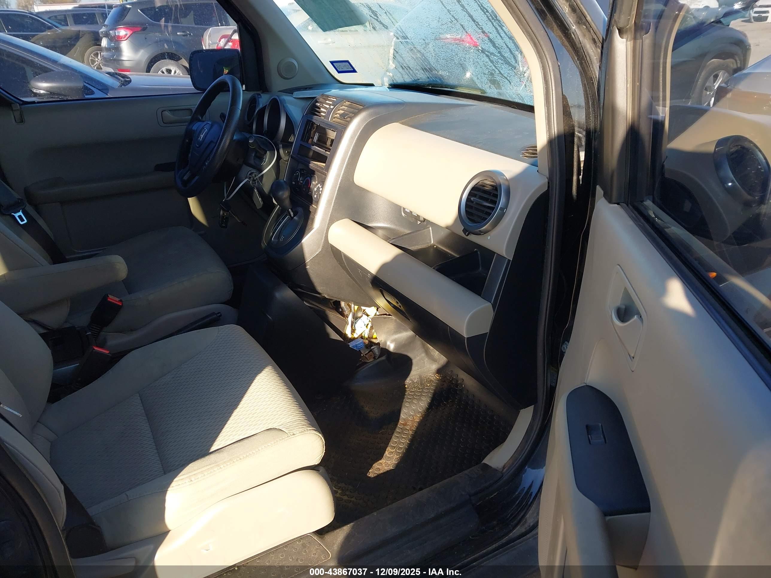 HONDA ELEMENT image 5