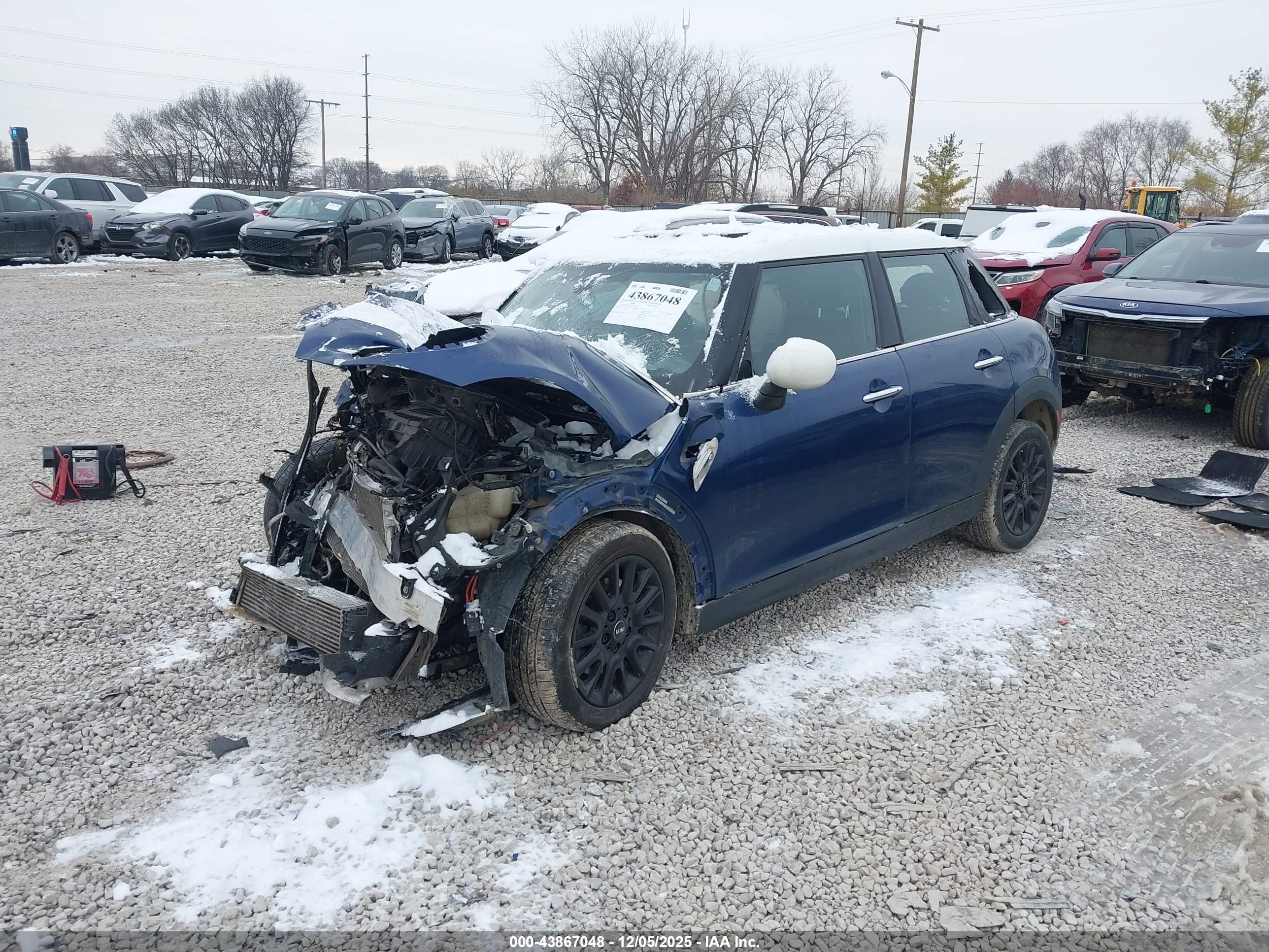 MINI HARDTOP image 2