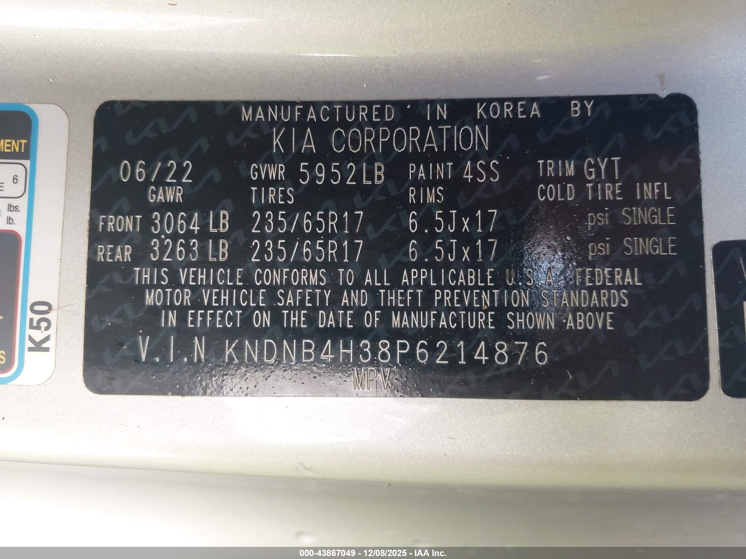 KIA CARNIVAL image 9
