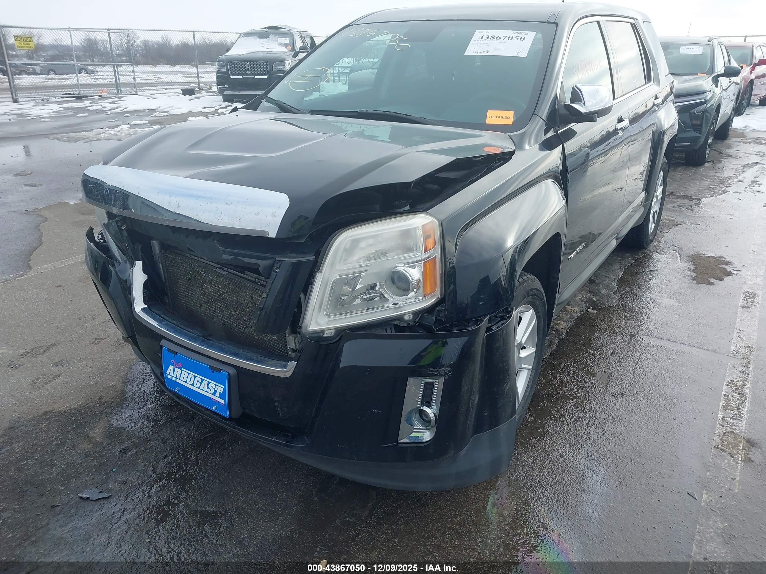 GMC TERRAIN image 6