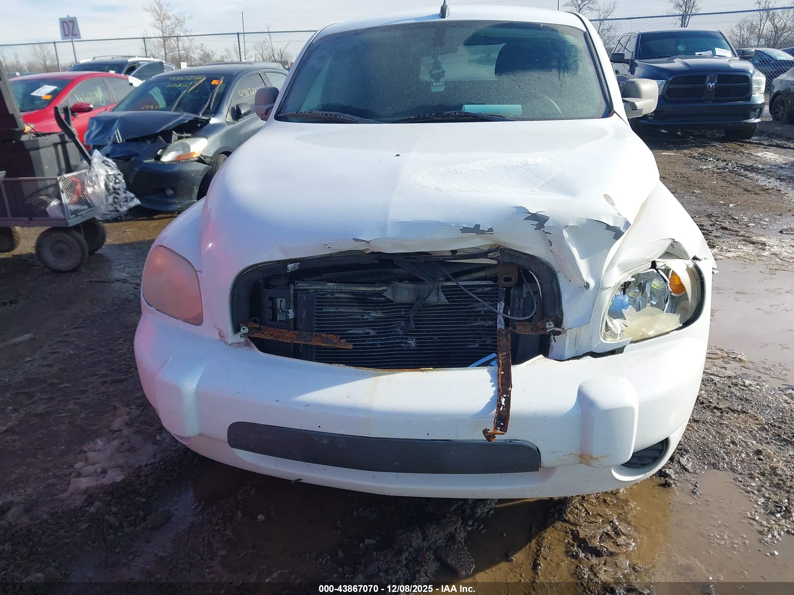 CHEVROLET HHR image 6