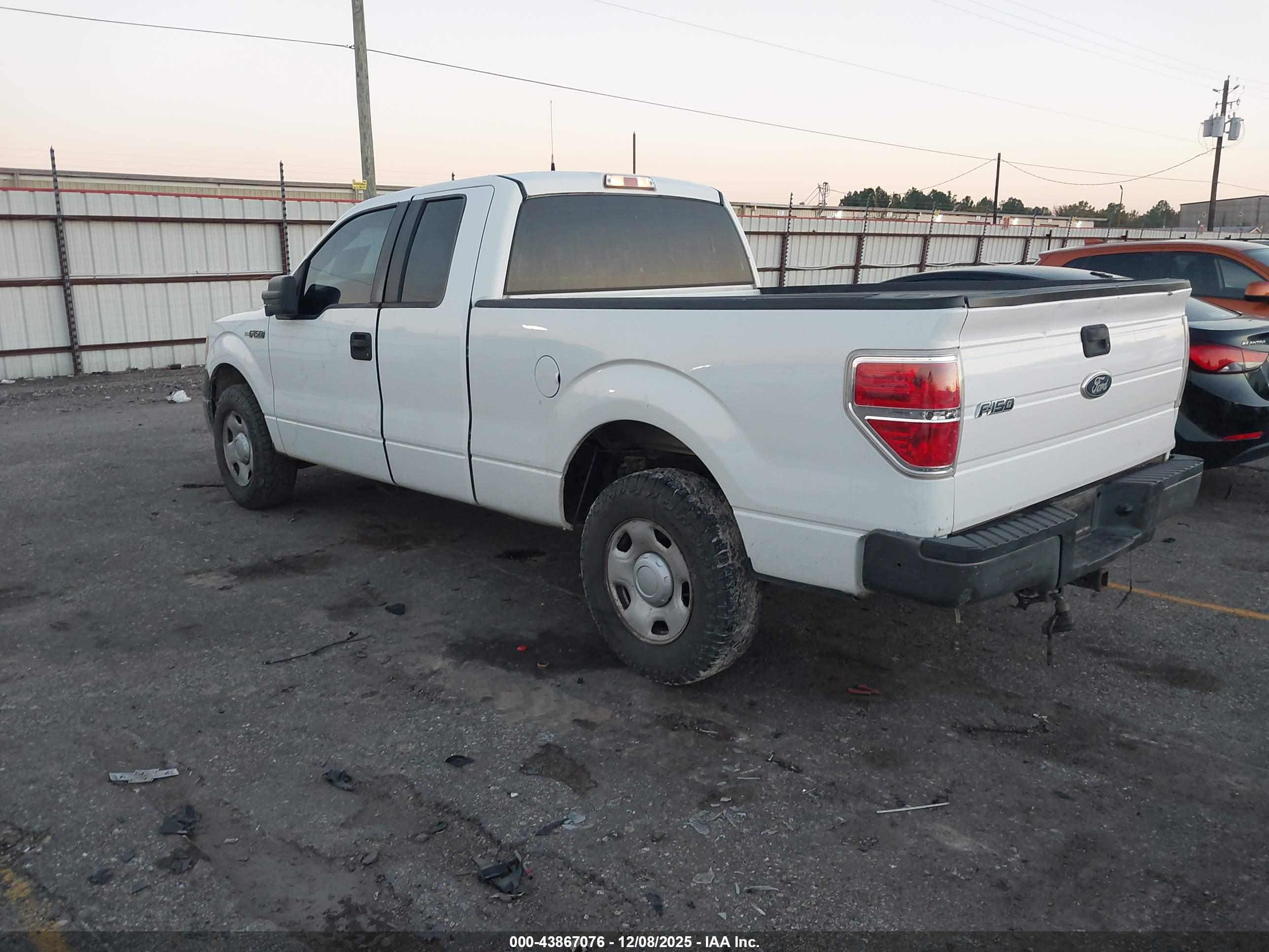 FORD F-150 image 3