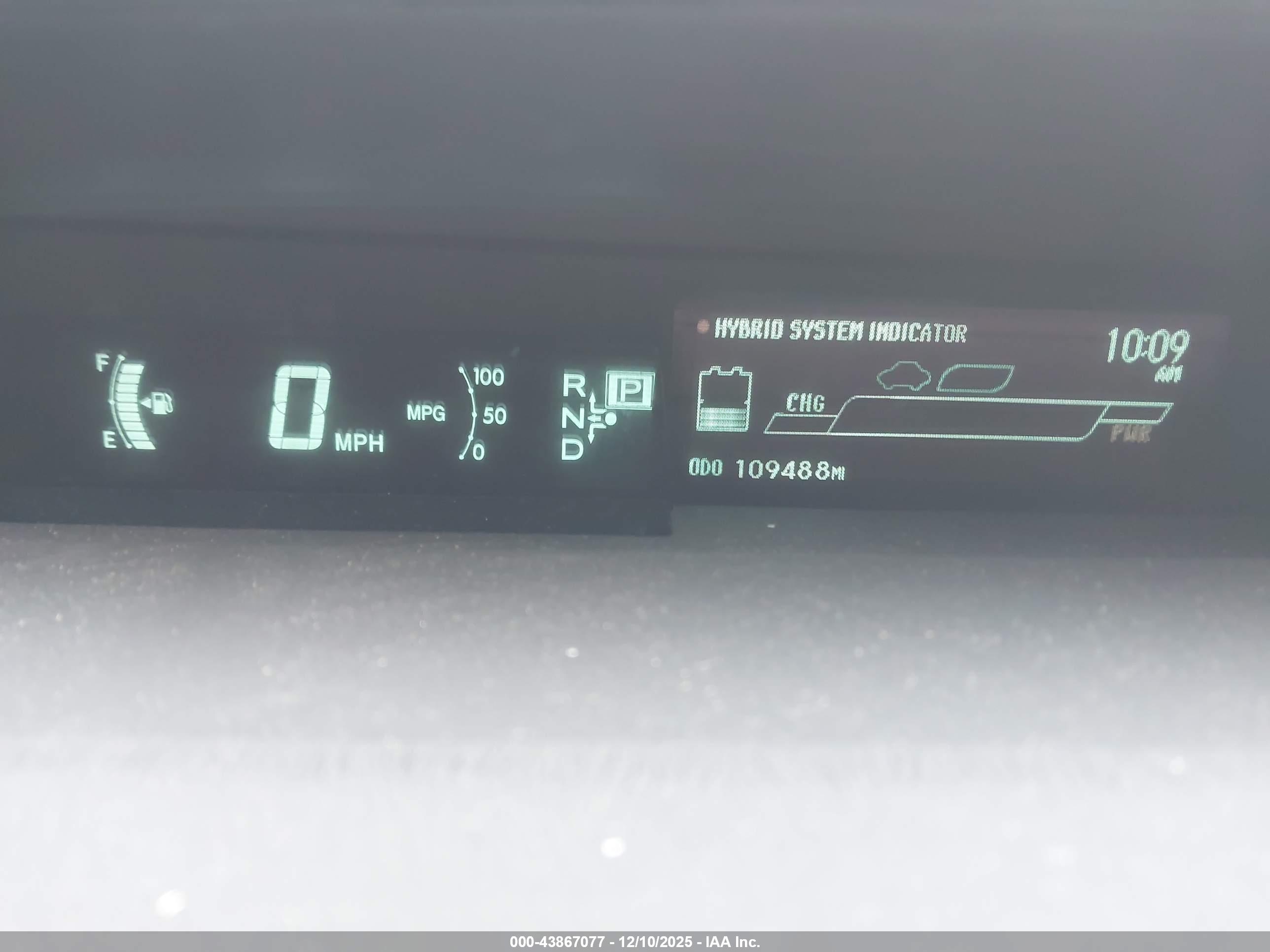 TOYOTA PRIUS image 7