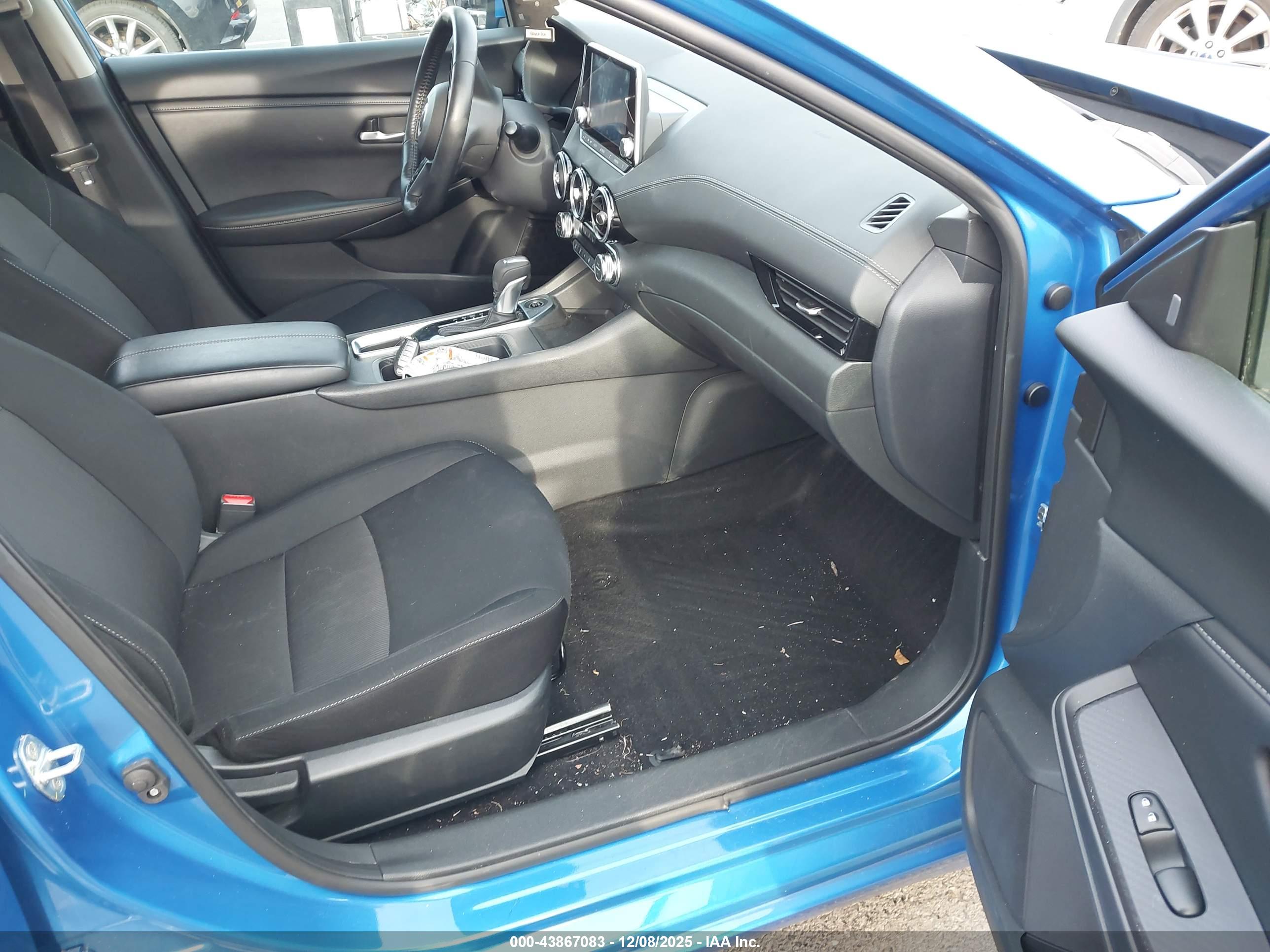 NISSAN SENTRA image 5