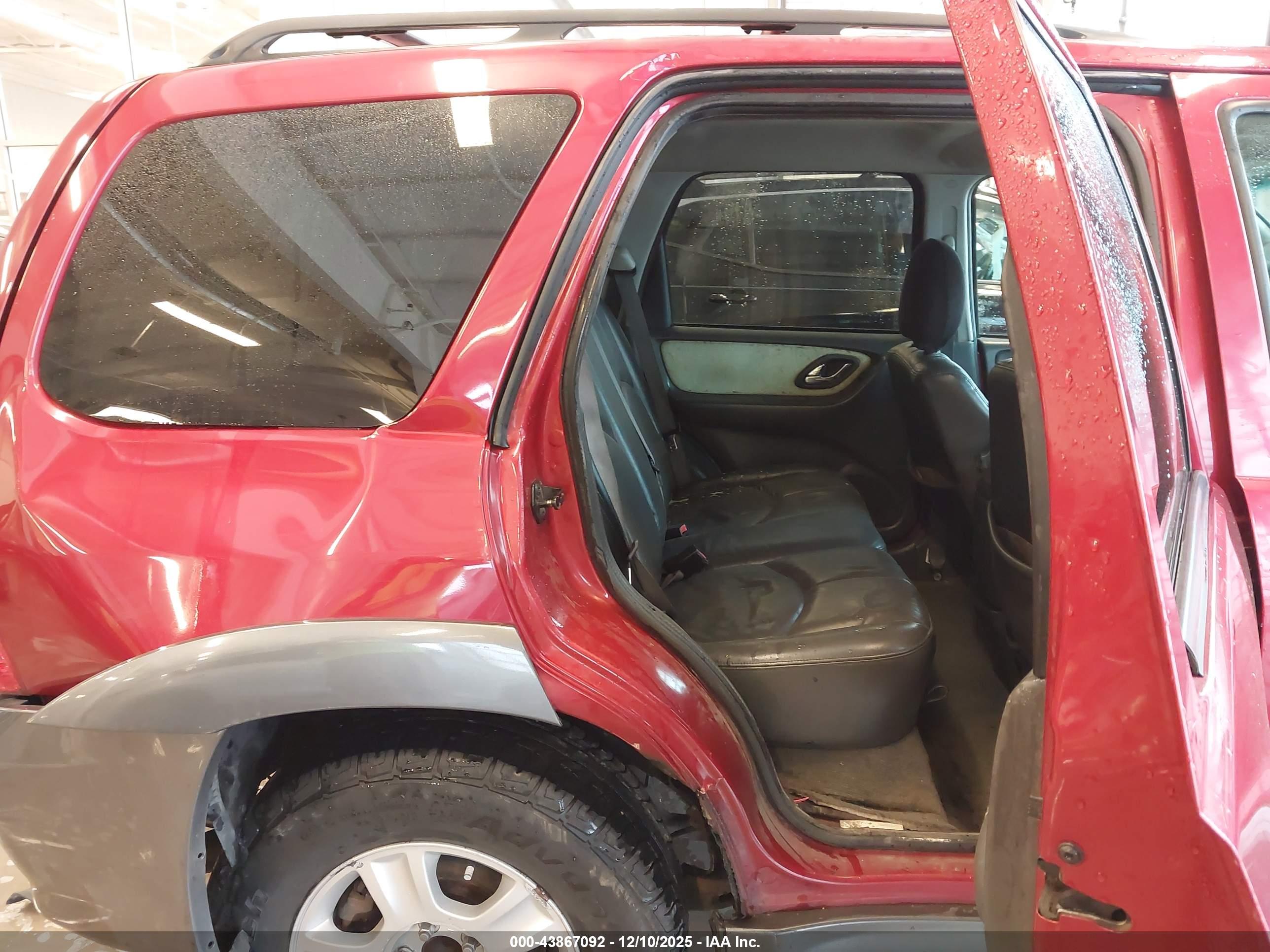 MAZDA TRIBUTE image 8
