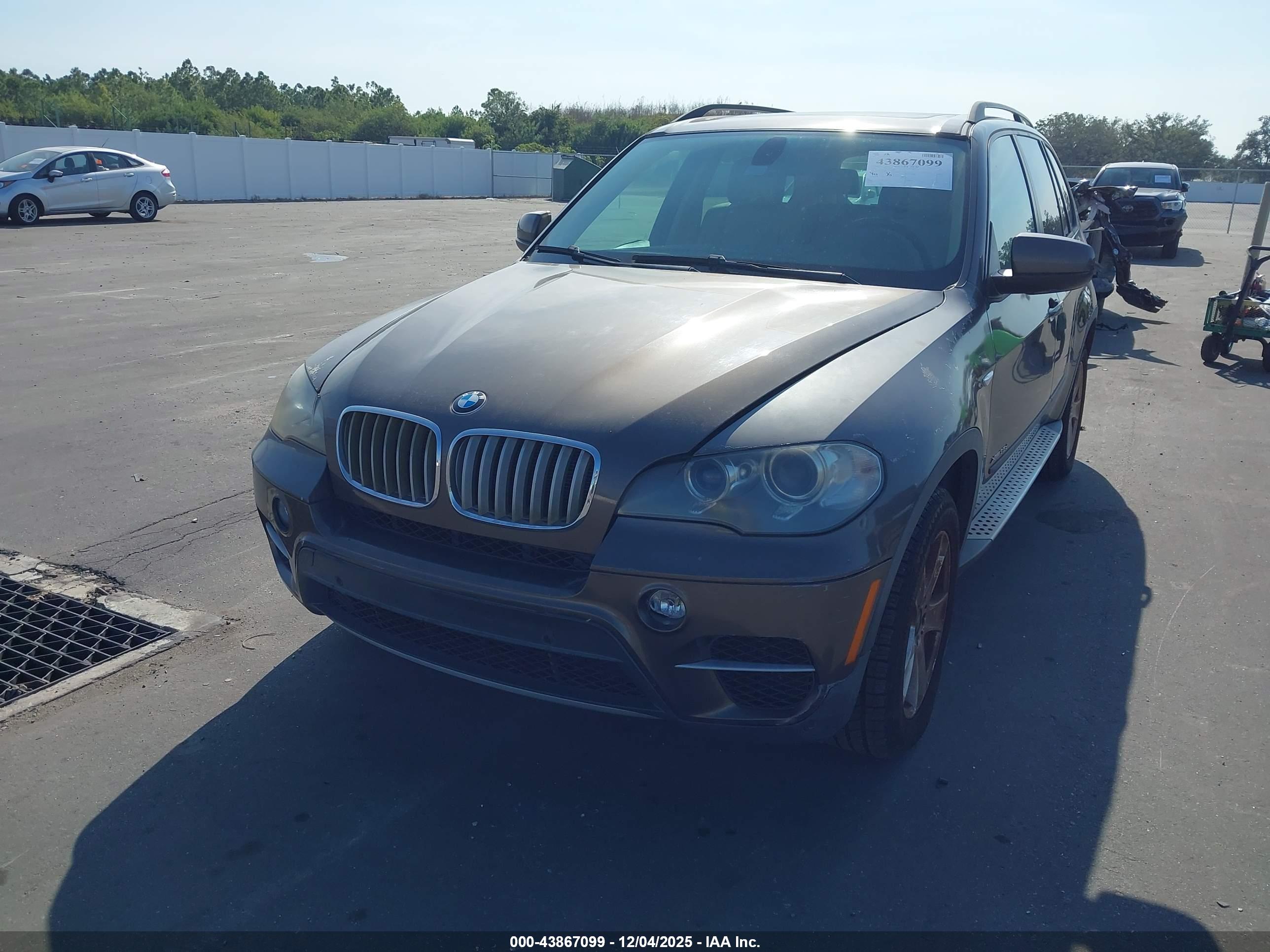 BMW X5 image 2