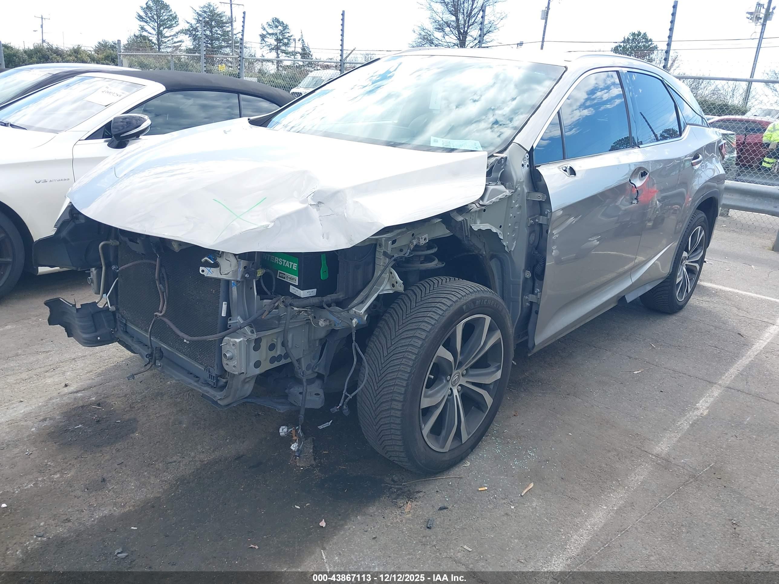 LEXUS RX image 6
