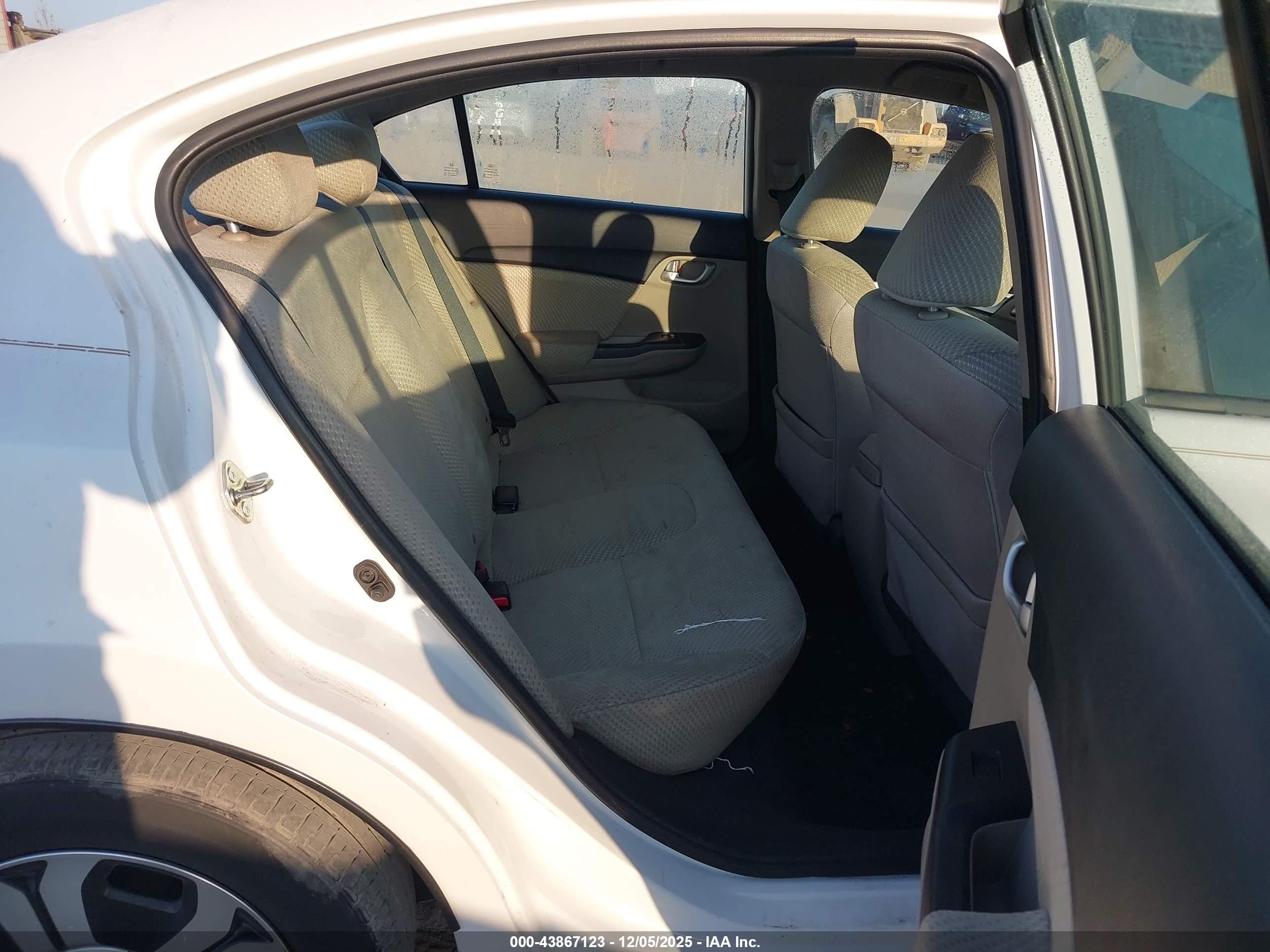 HONDA CIVIC image 8