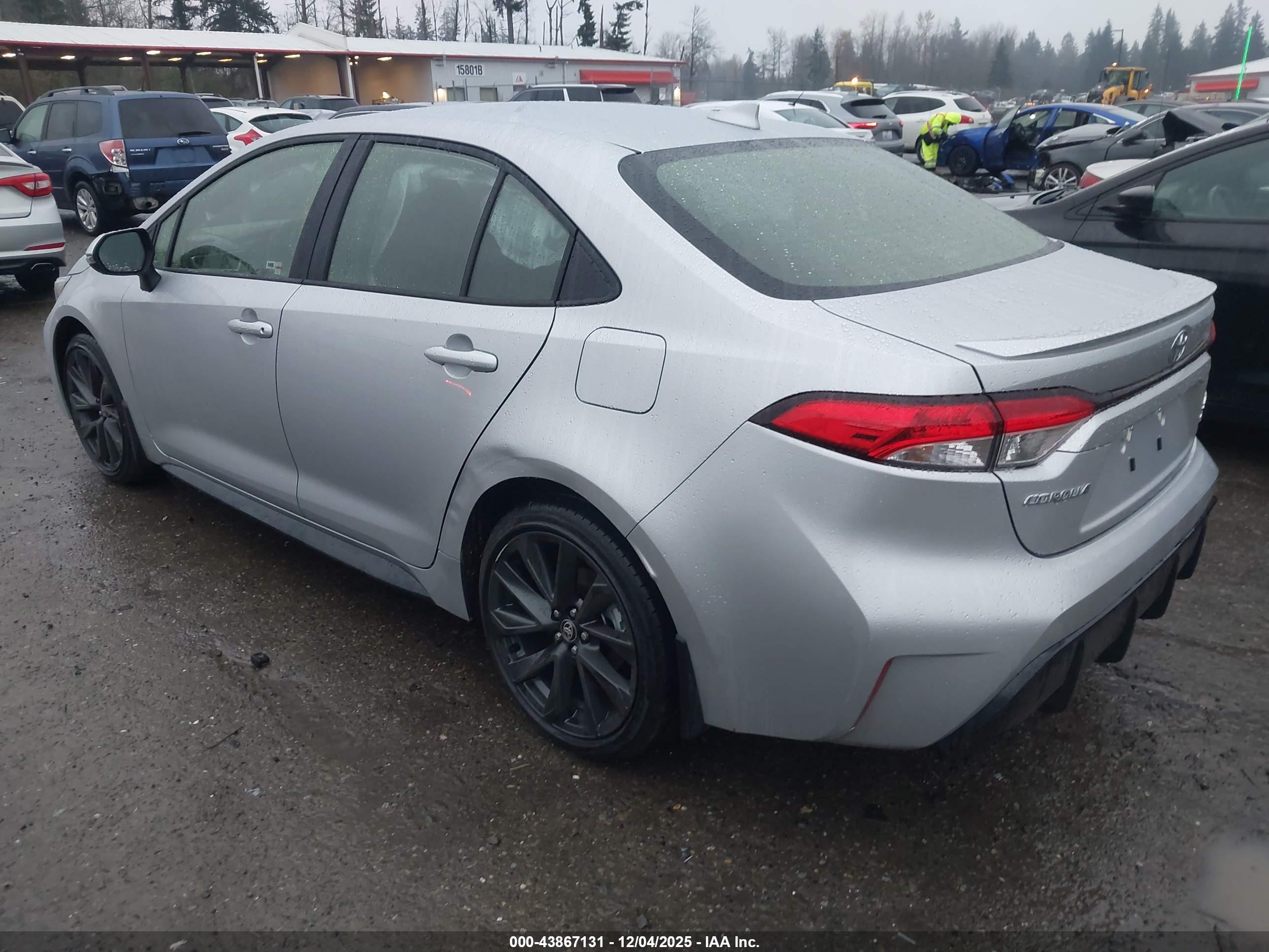 TOYOTA COROLLA image 3