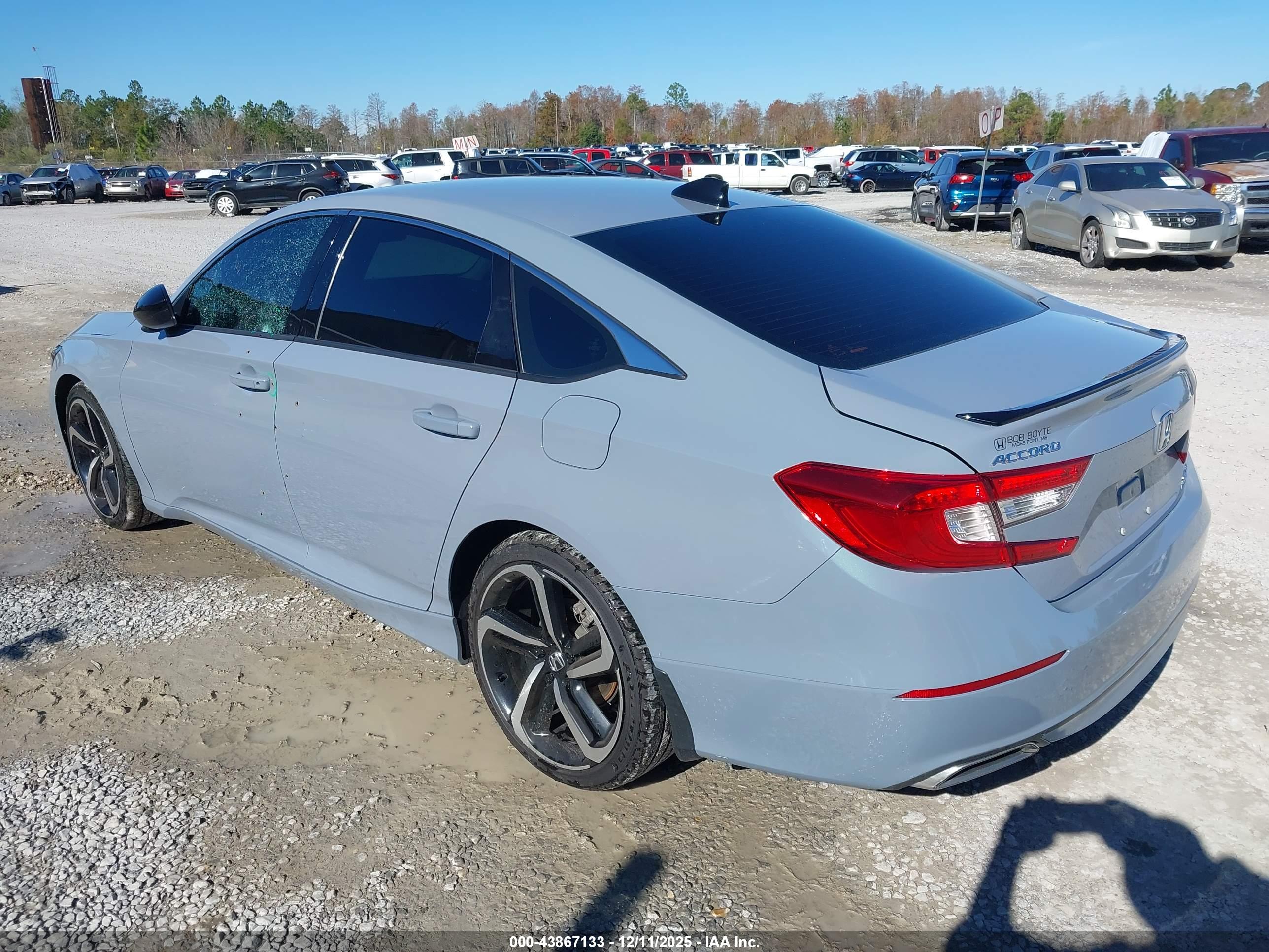 HONDA ACCORD image 3
