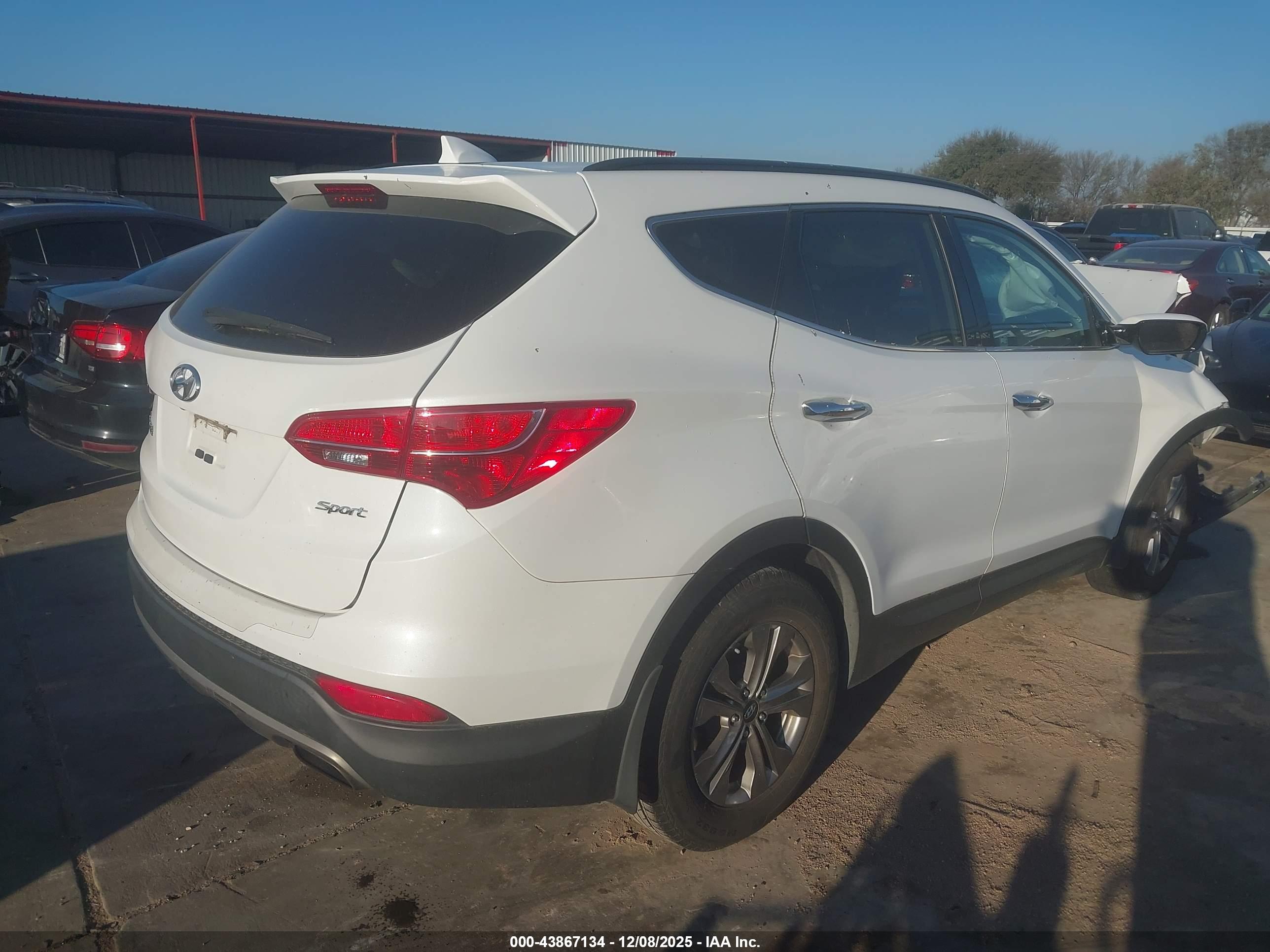HYUNDAI SANTA image 4