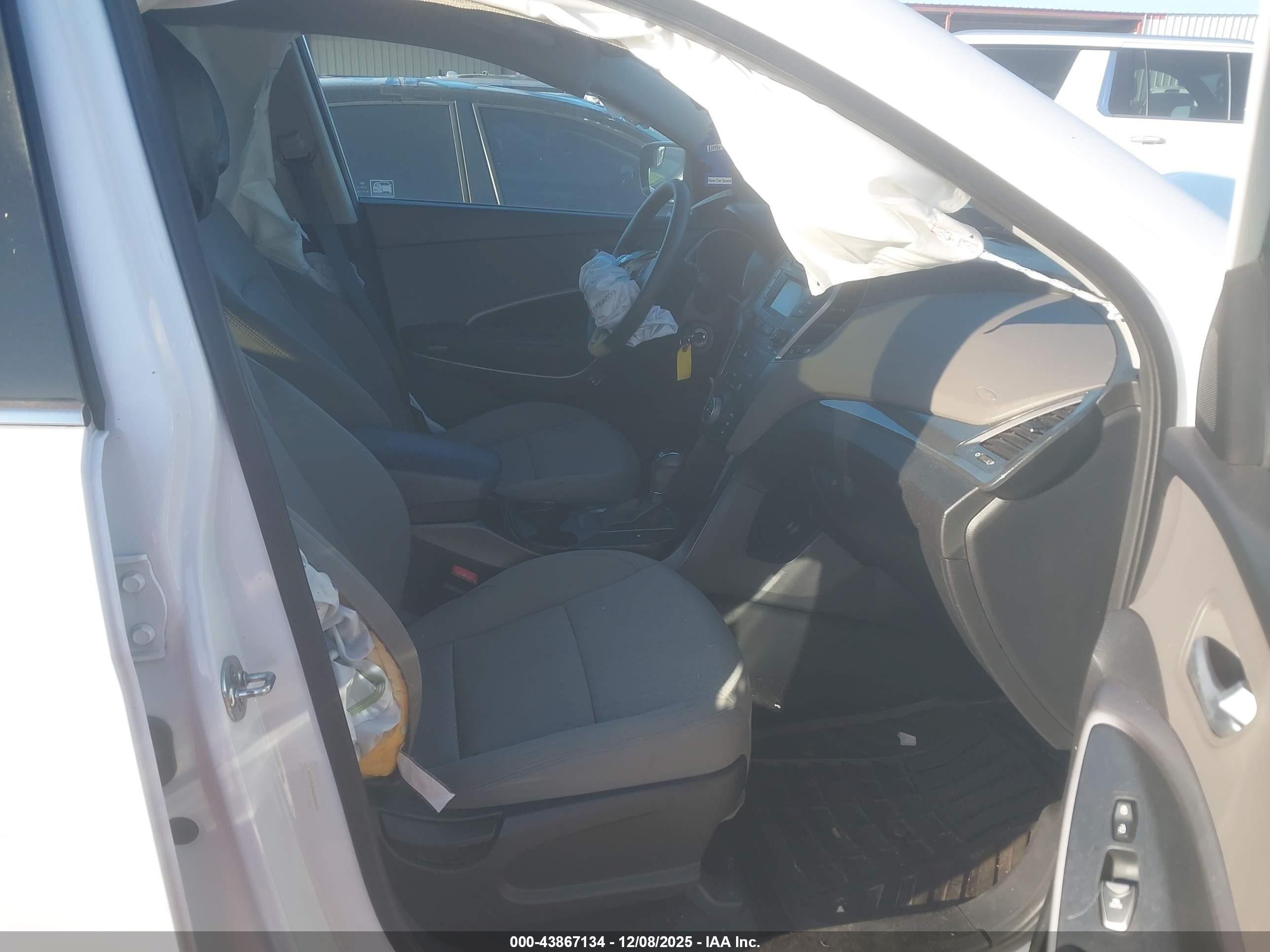 HYUNDAI SANTA image 5