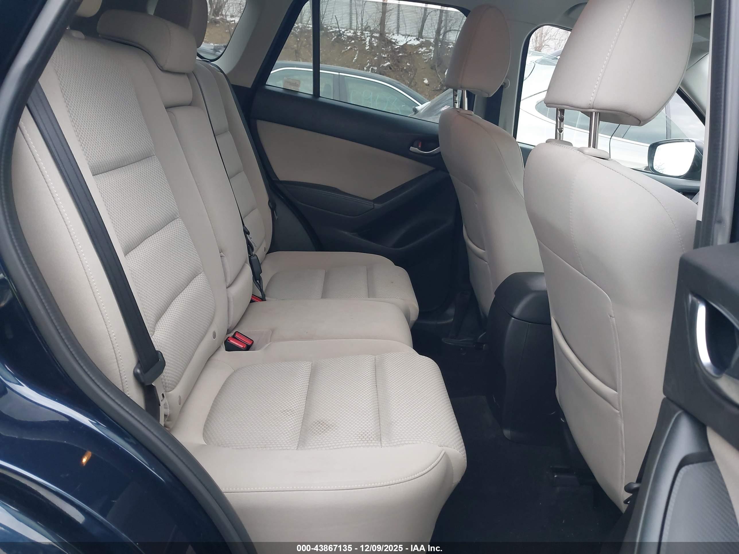 MAZDA CX-5 image 8