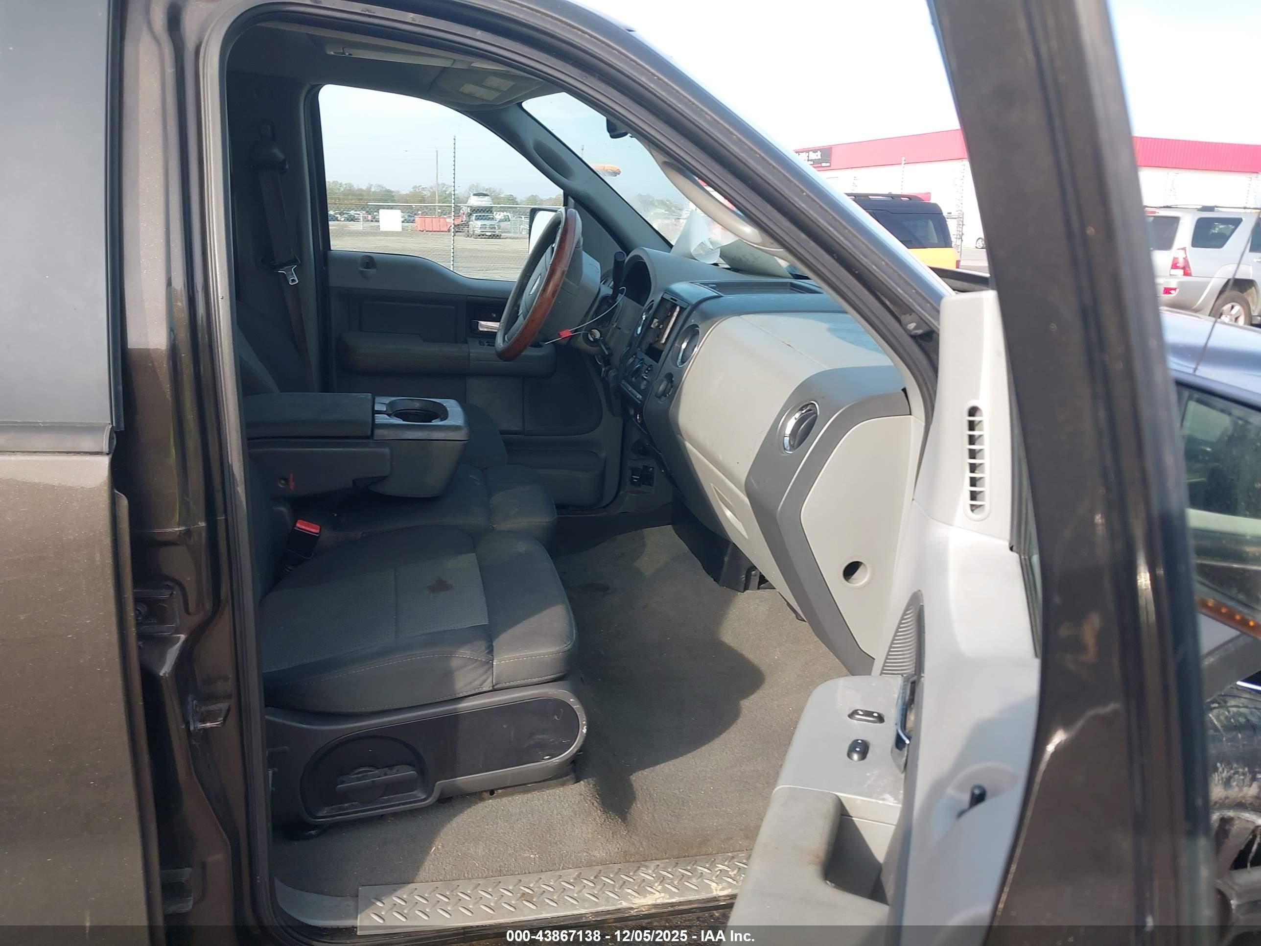 FORD F-150 image 5