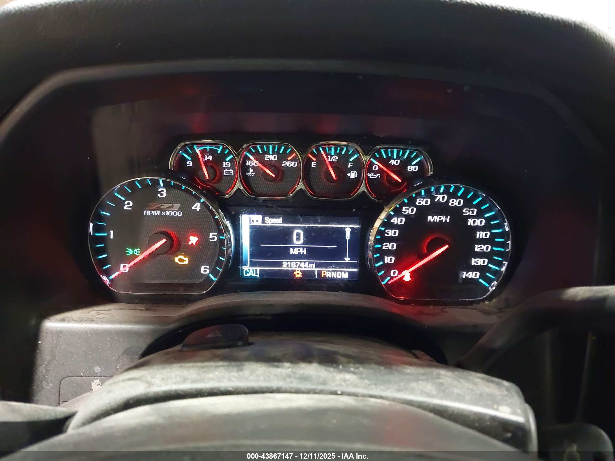 CHEVROLET SILVERADO image 7