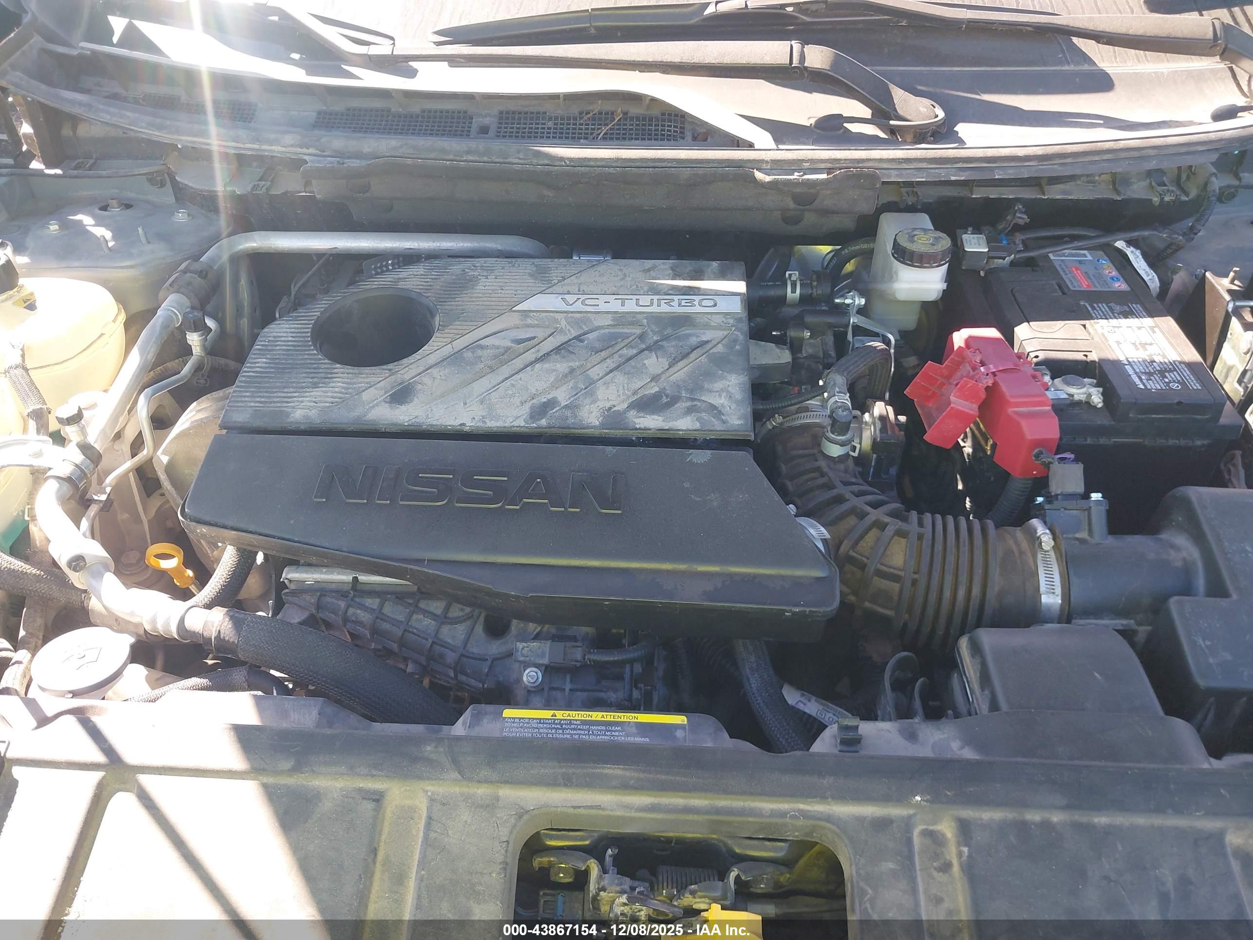 NISSAN ROGUE image 10