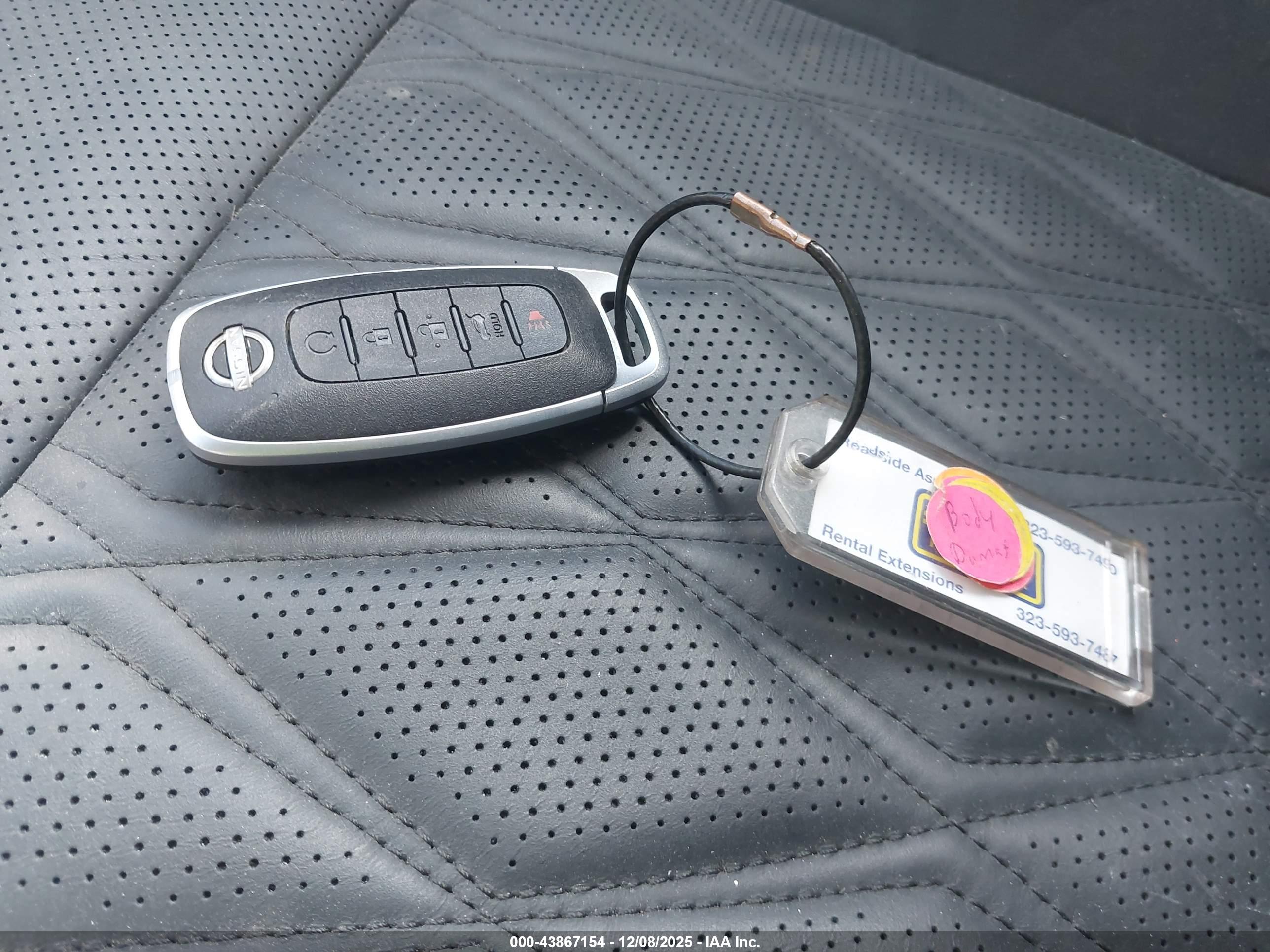 NISSAN ROGUE image 11