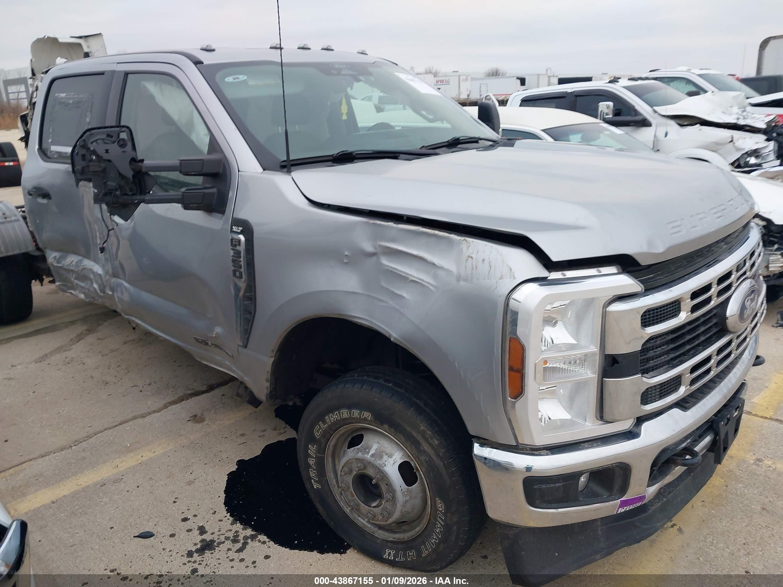 FORD F-350 image 6