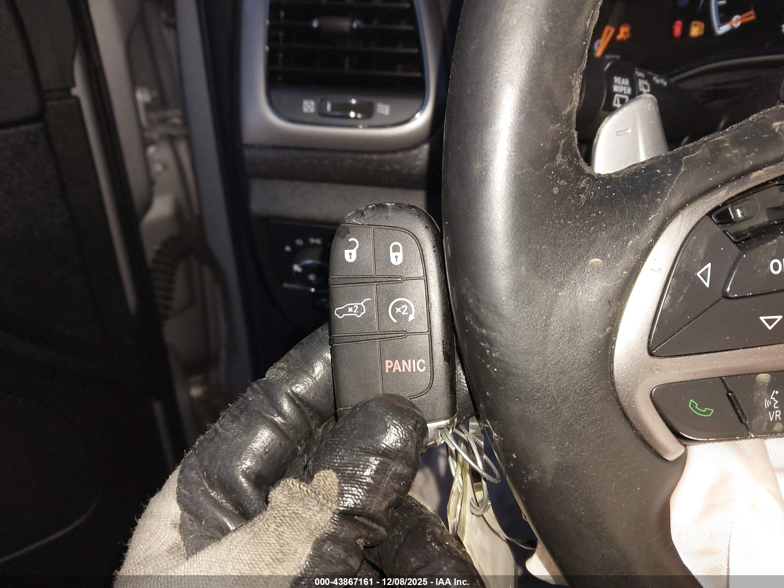 JEEP GRAND image 11