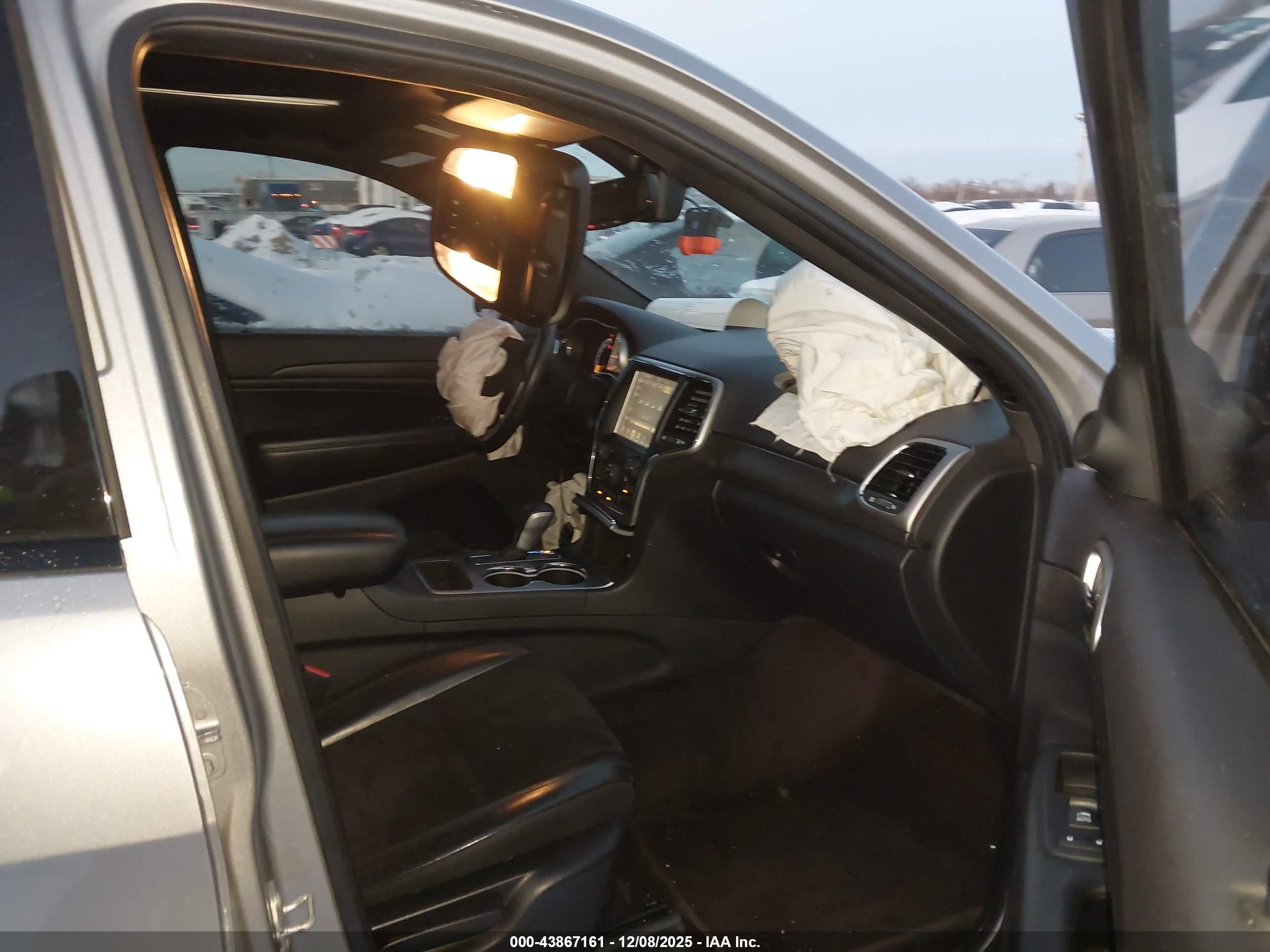 JEEP GRAND image 5
