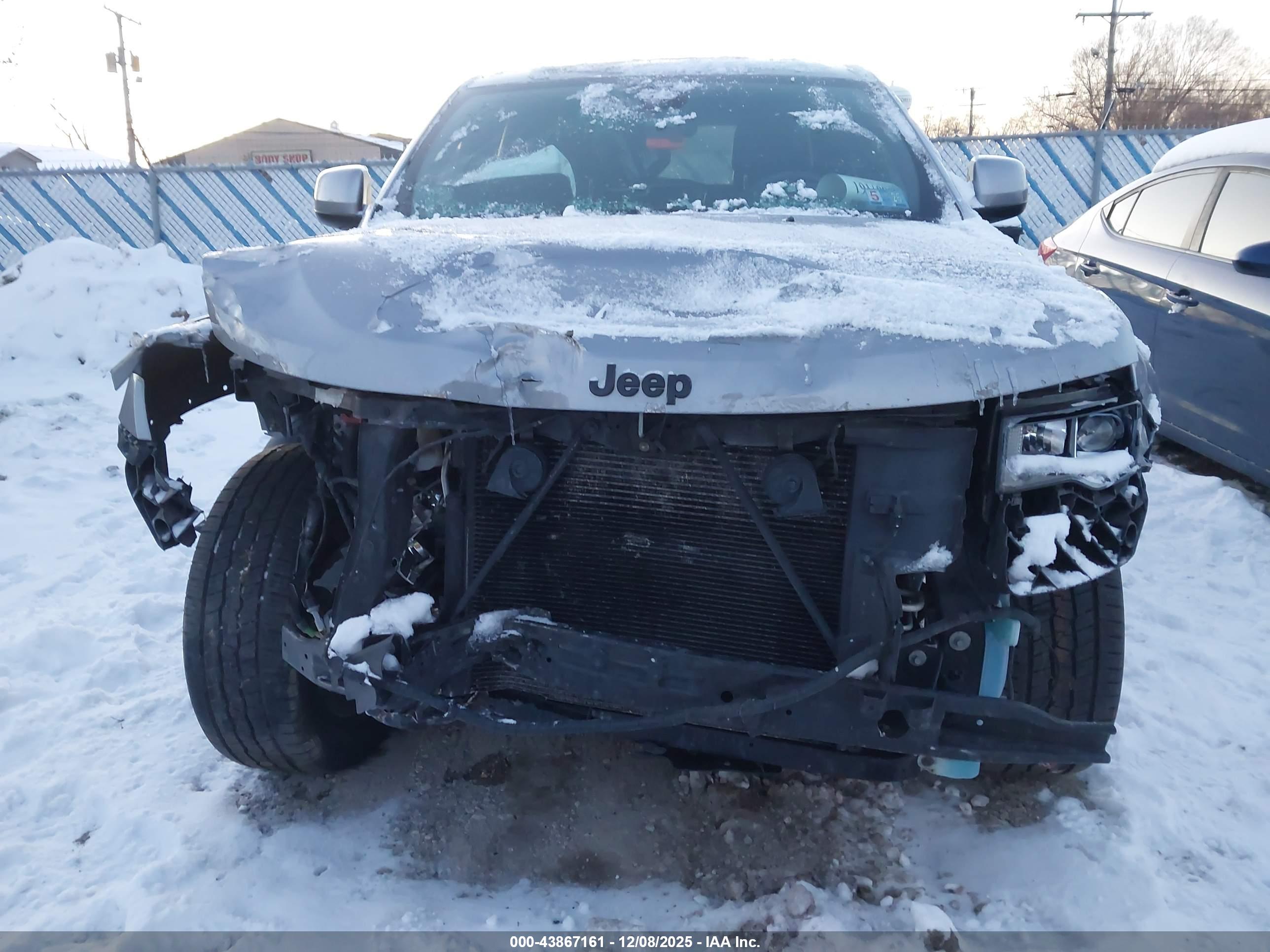 JEEP GRAND image 6