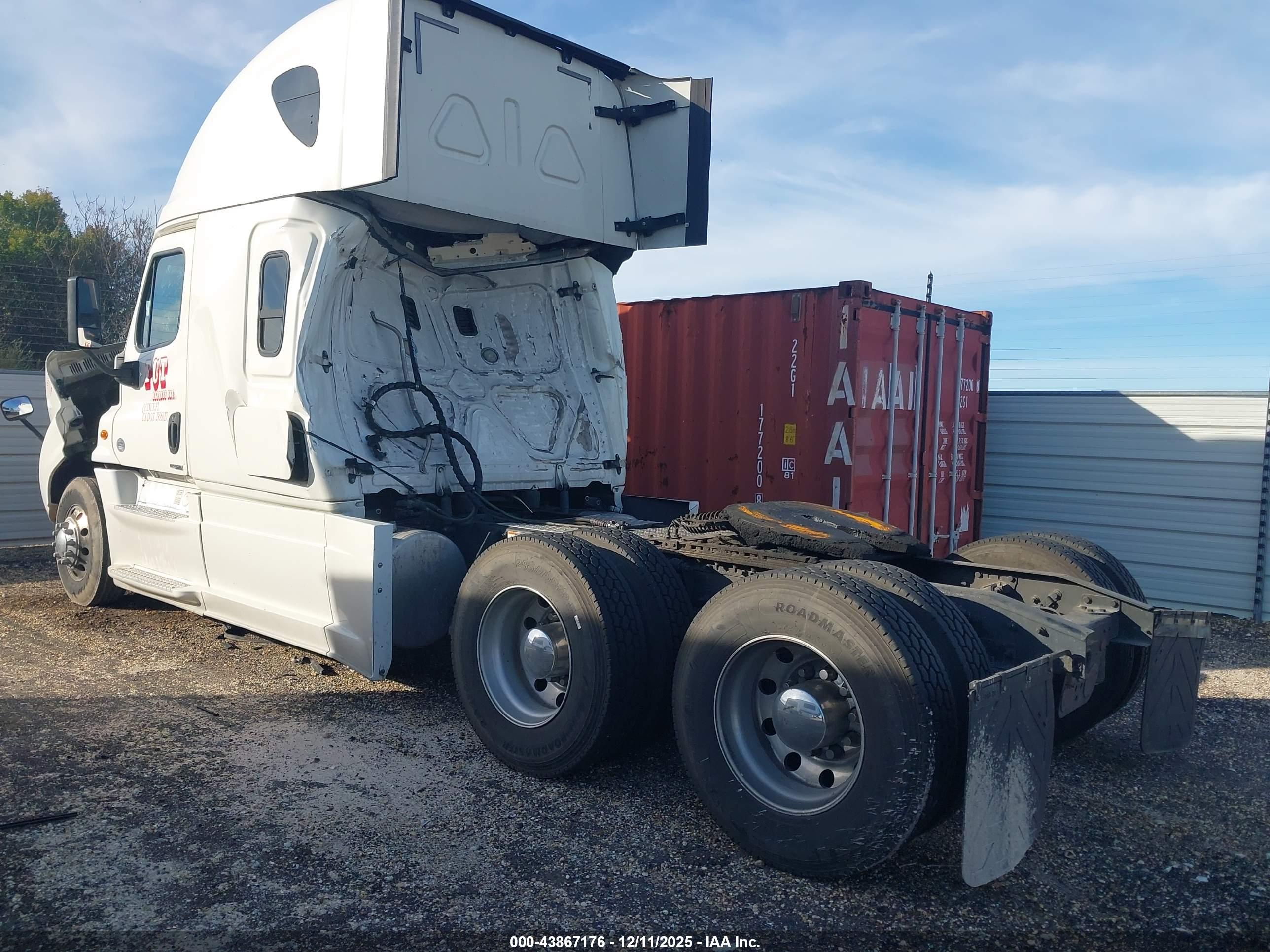 FREIGHTLINER CASCADIA image 3