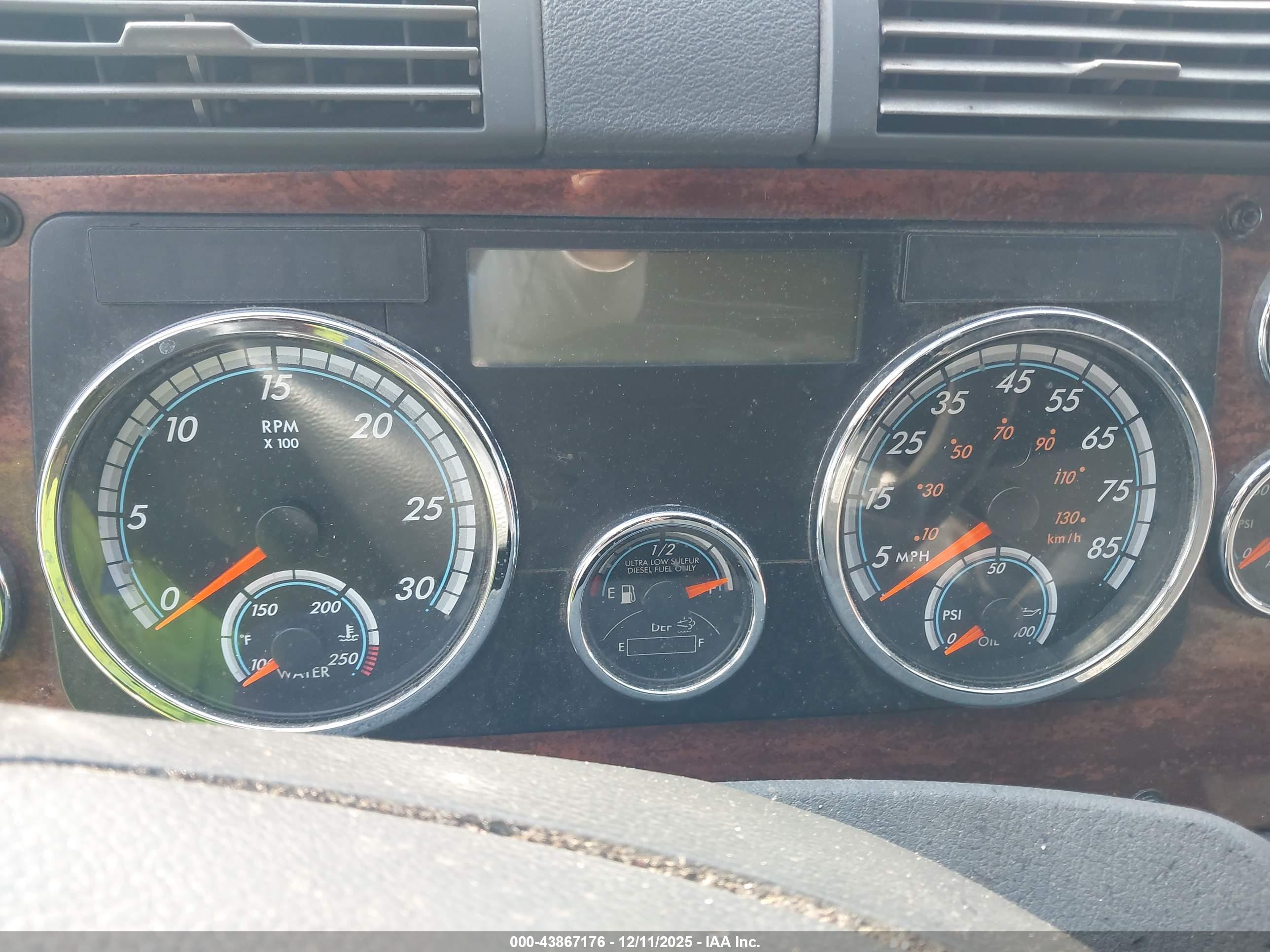 FREIGHTLINER CASCADIA image 6