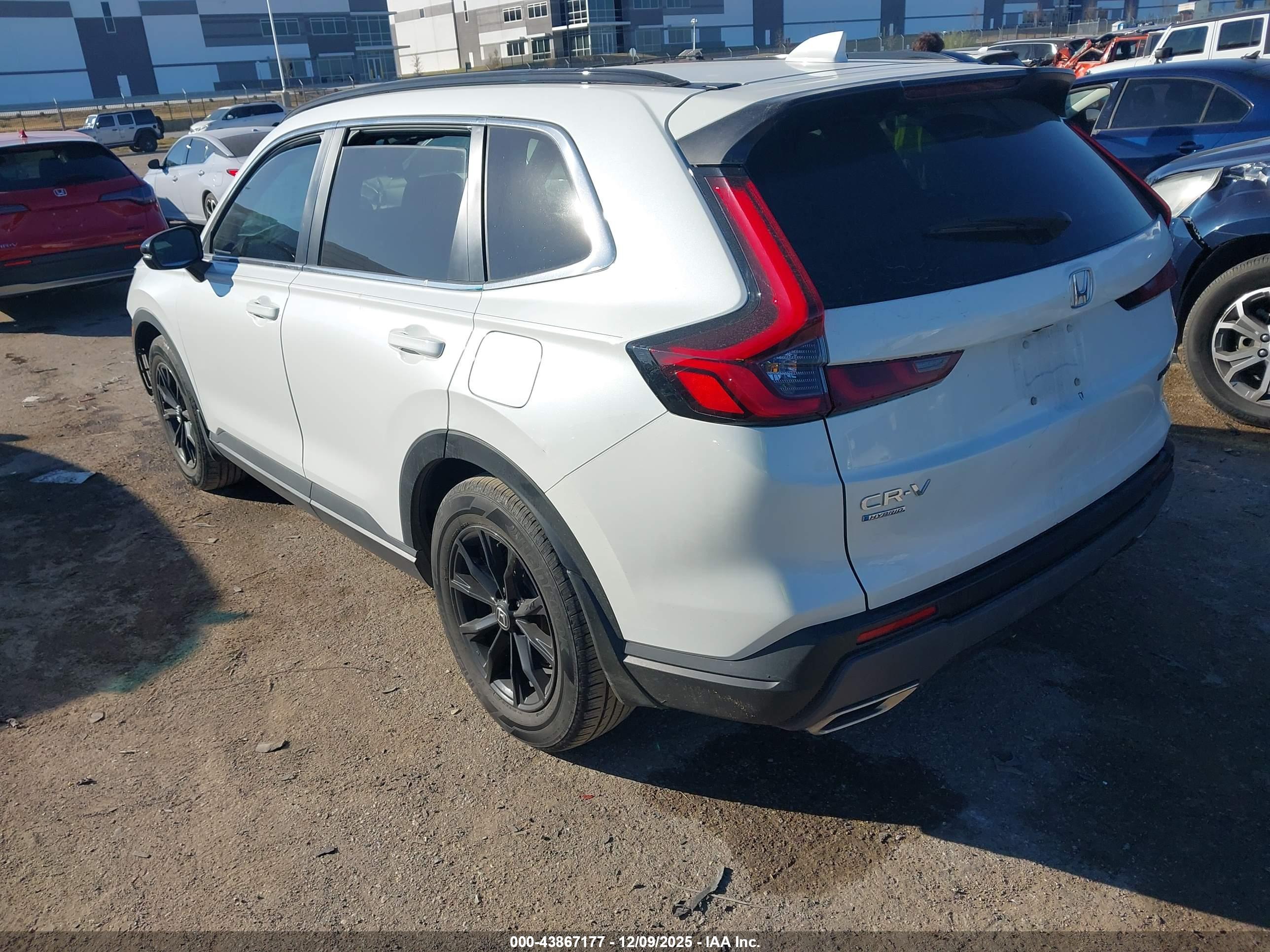 HONDA CR-V image 3