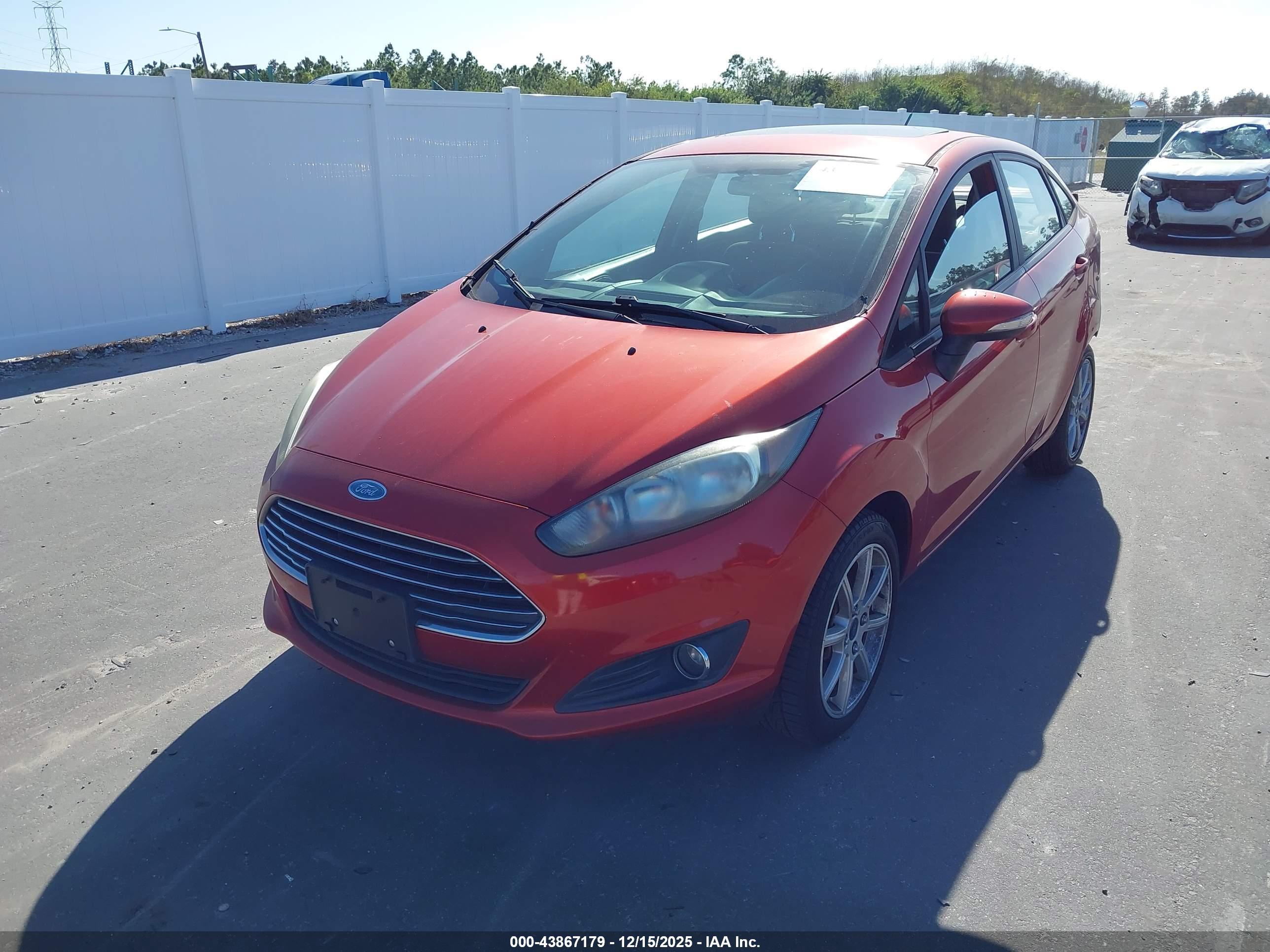 FORD FIESTA image 2