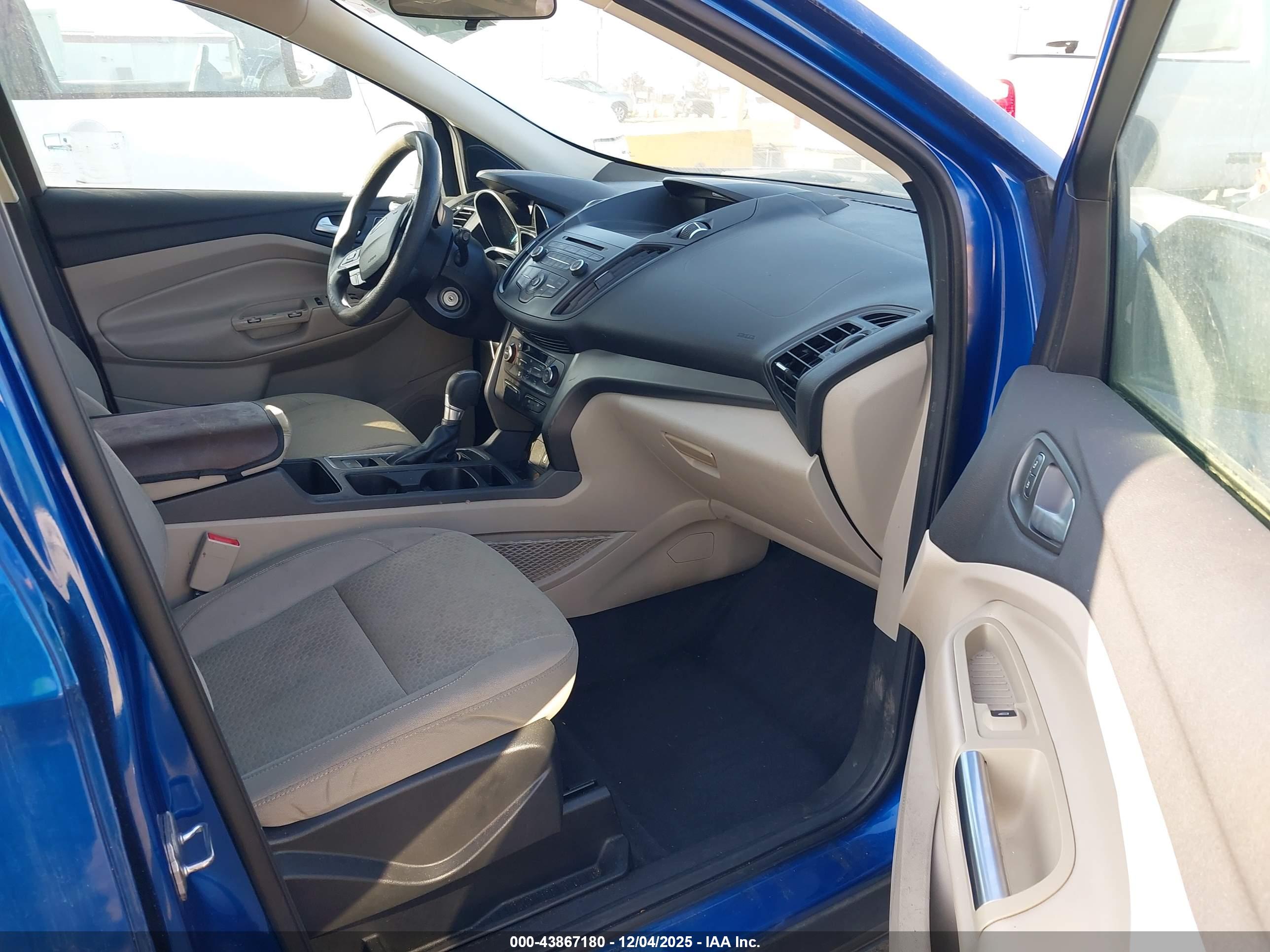 FORD ESCAPE image 5