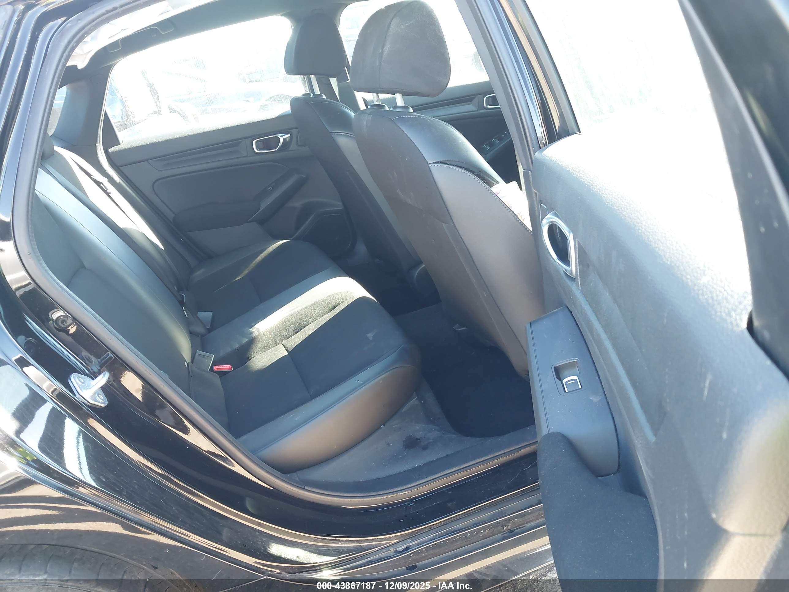 HONDA CIVIC image 8