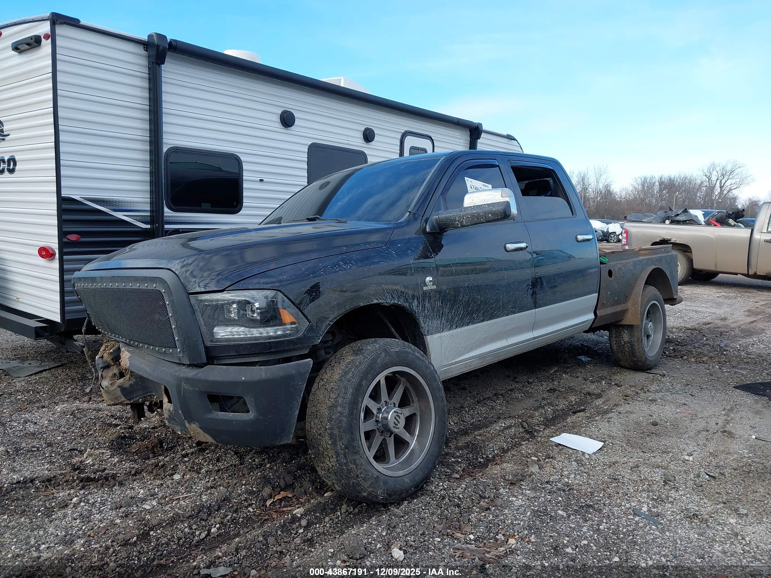 RAM 2500 image 2