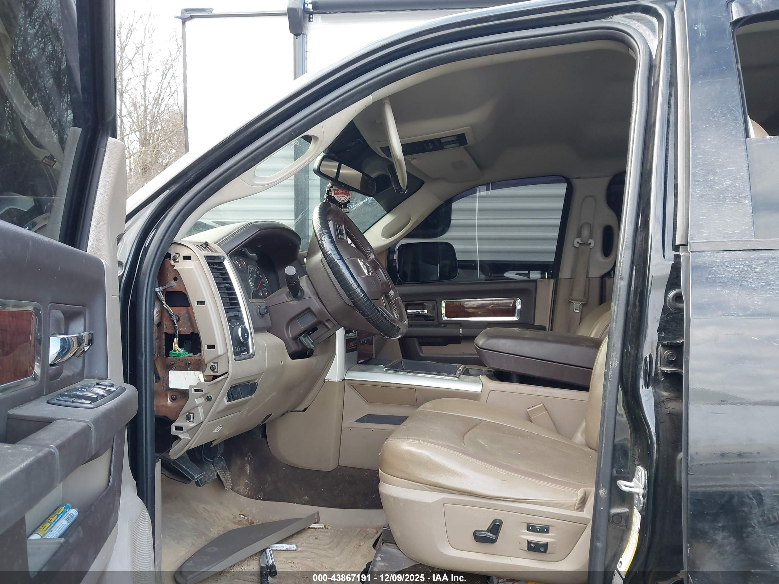 RAM 2500 image 5