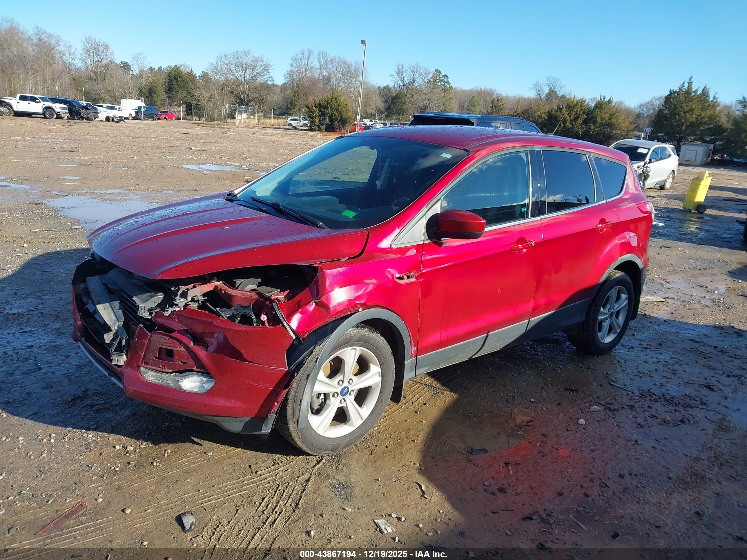 FORD ESCAPE image 2
