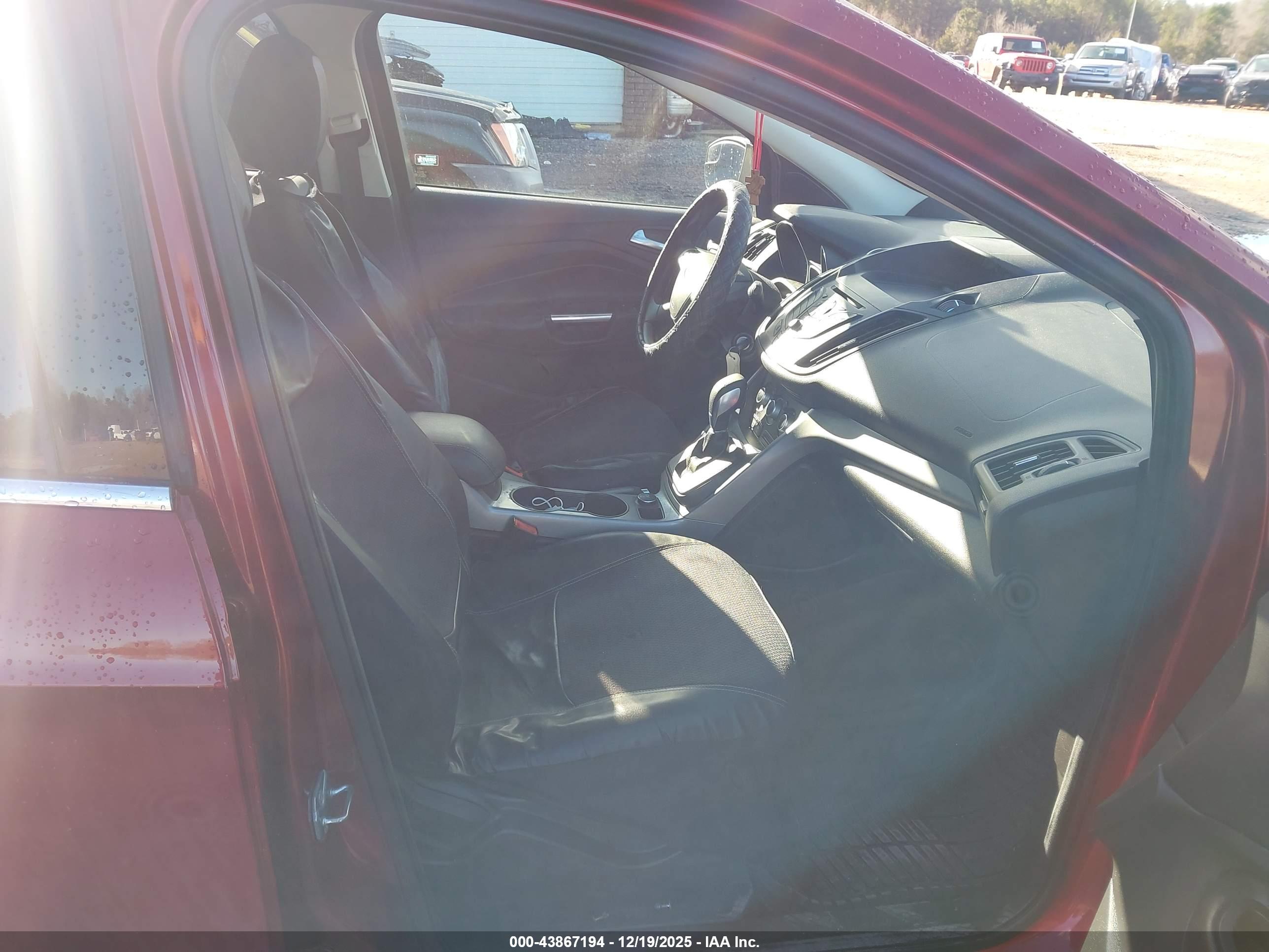 FORD ESCAPE image 5