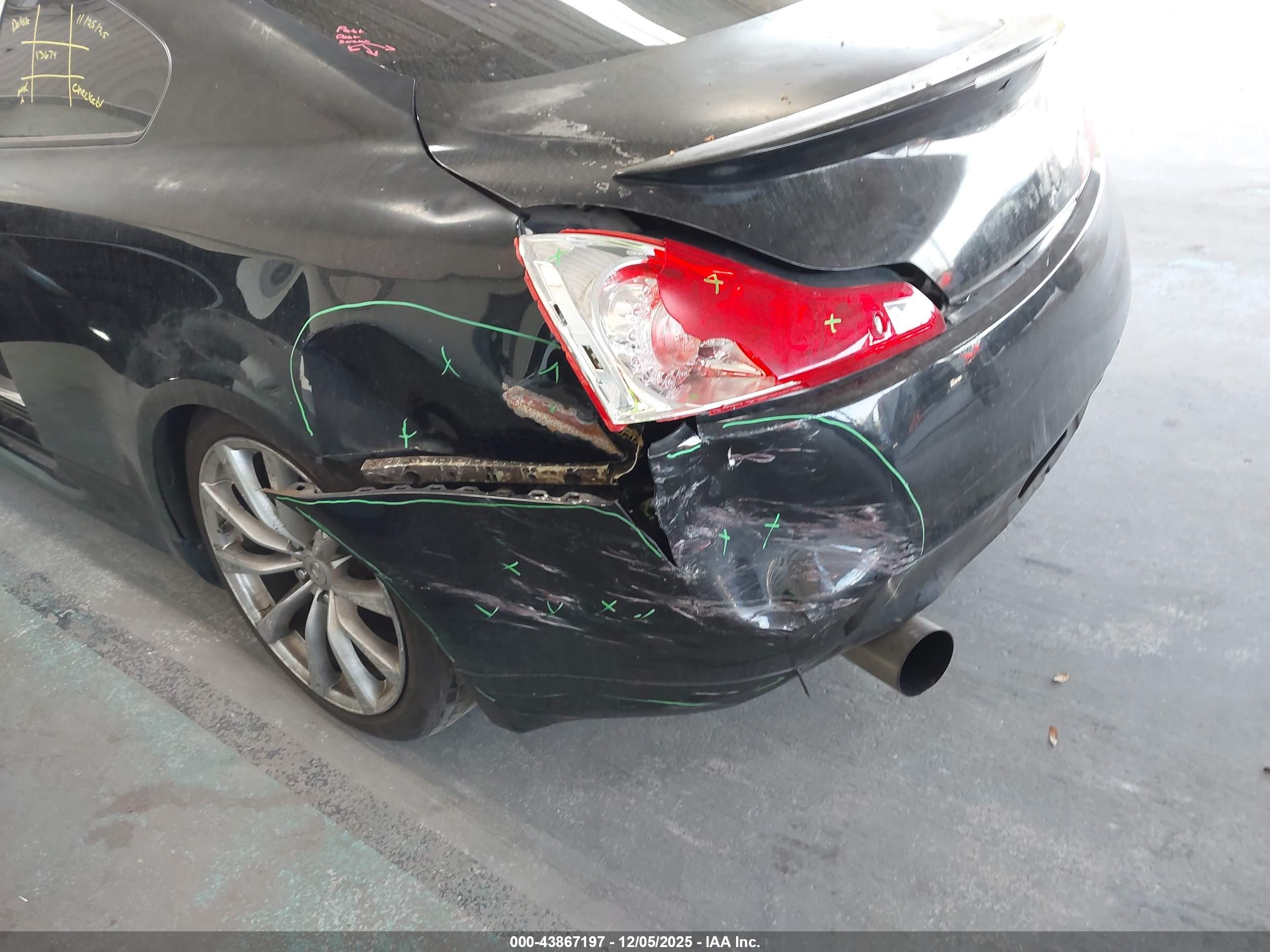 INFINITI G37 image 6