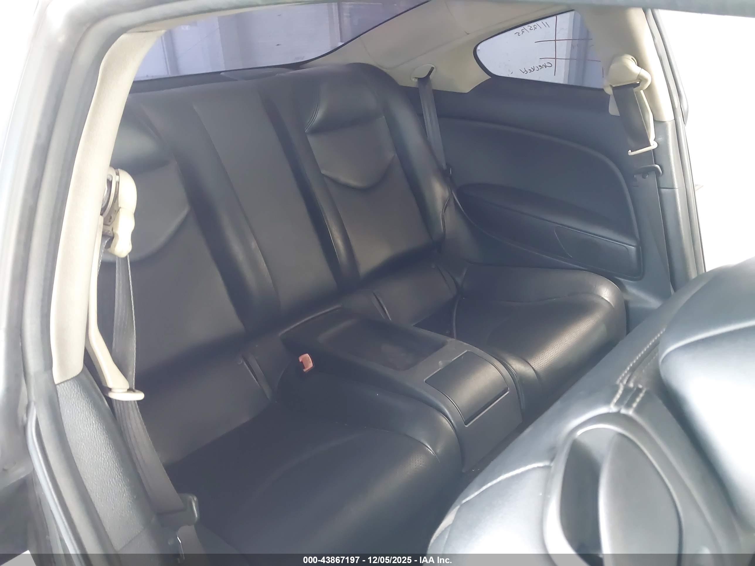 INFINITI G37 image 8