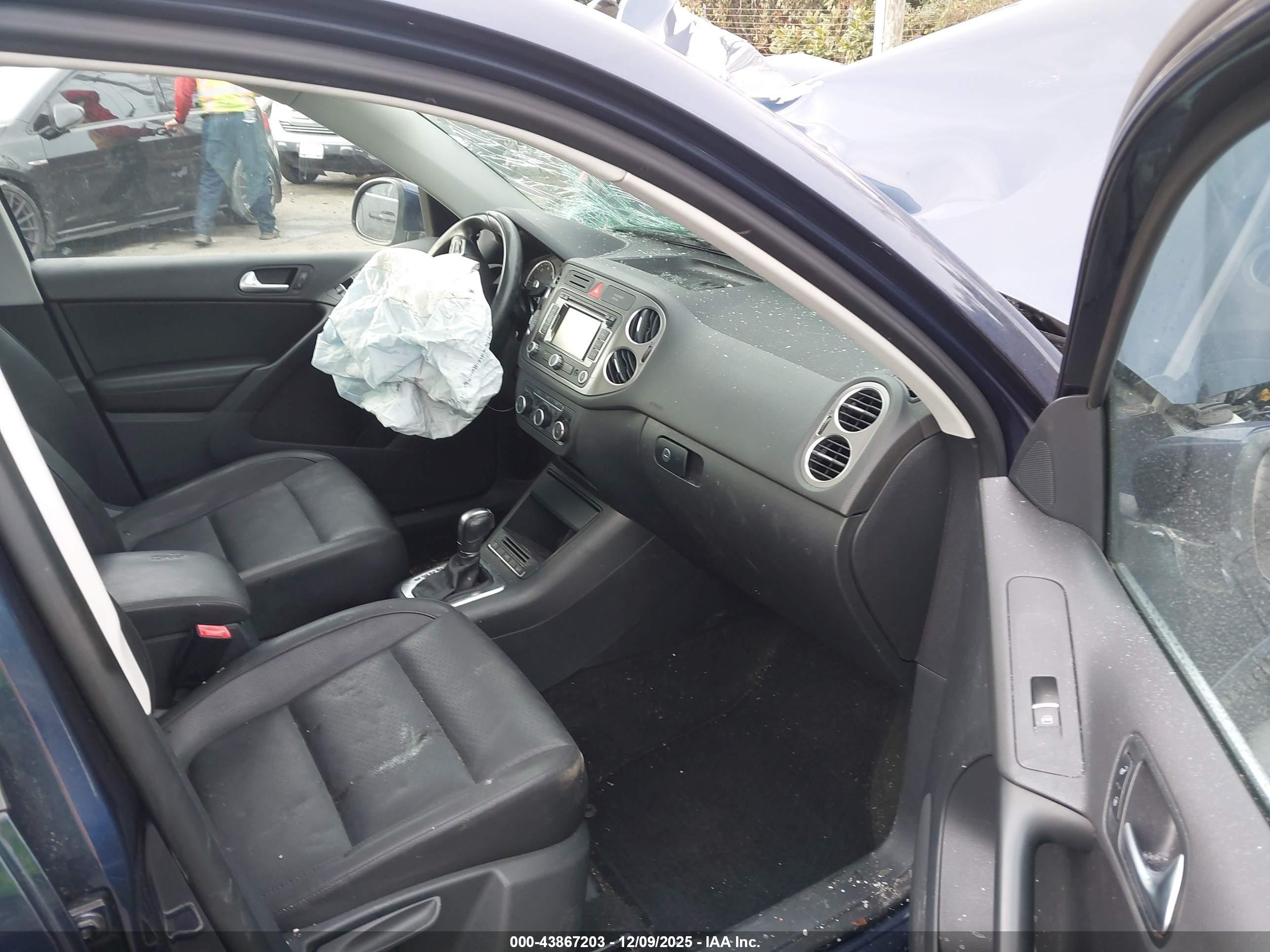 VOLKSWAGEN TIGUAN image 5