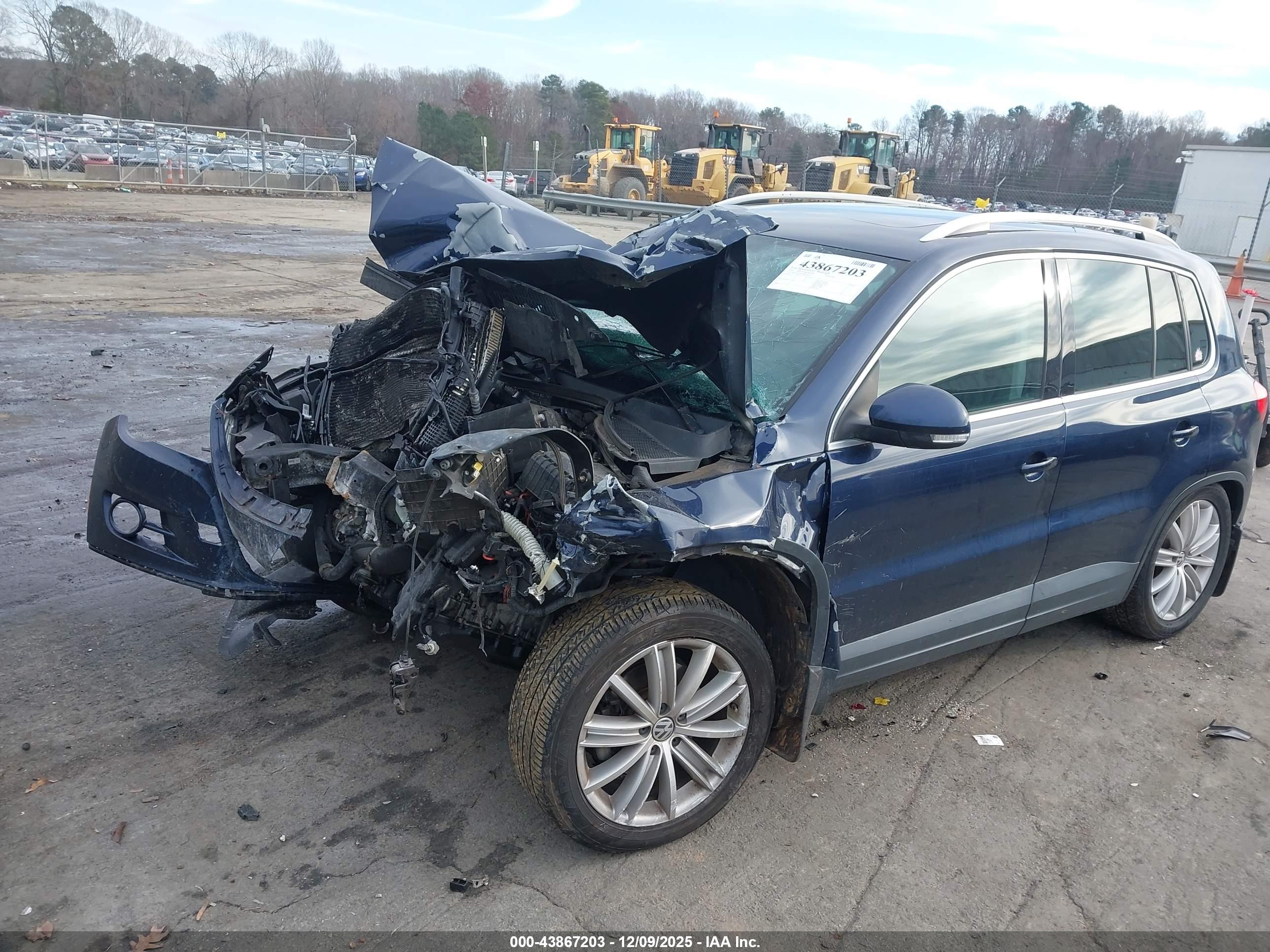 VOLKSWAGEN TIGUAN image 6