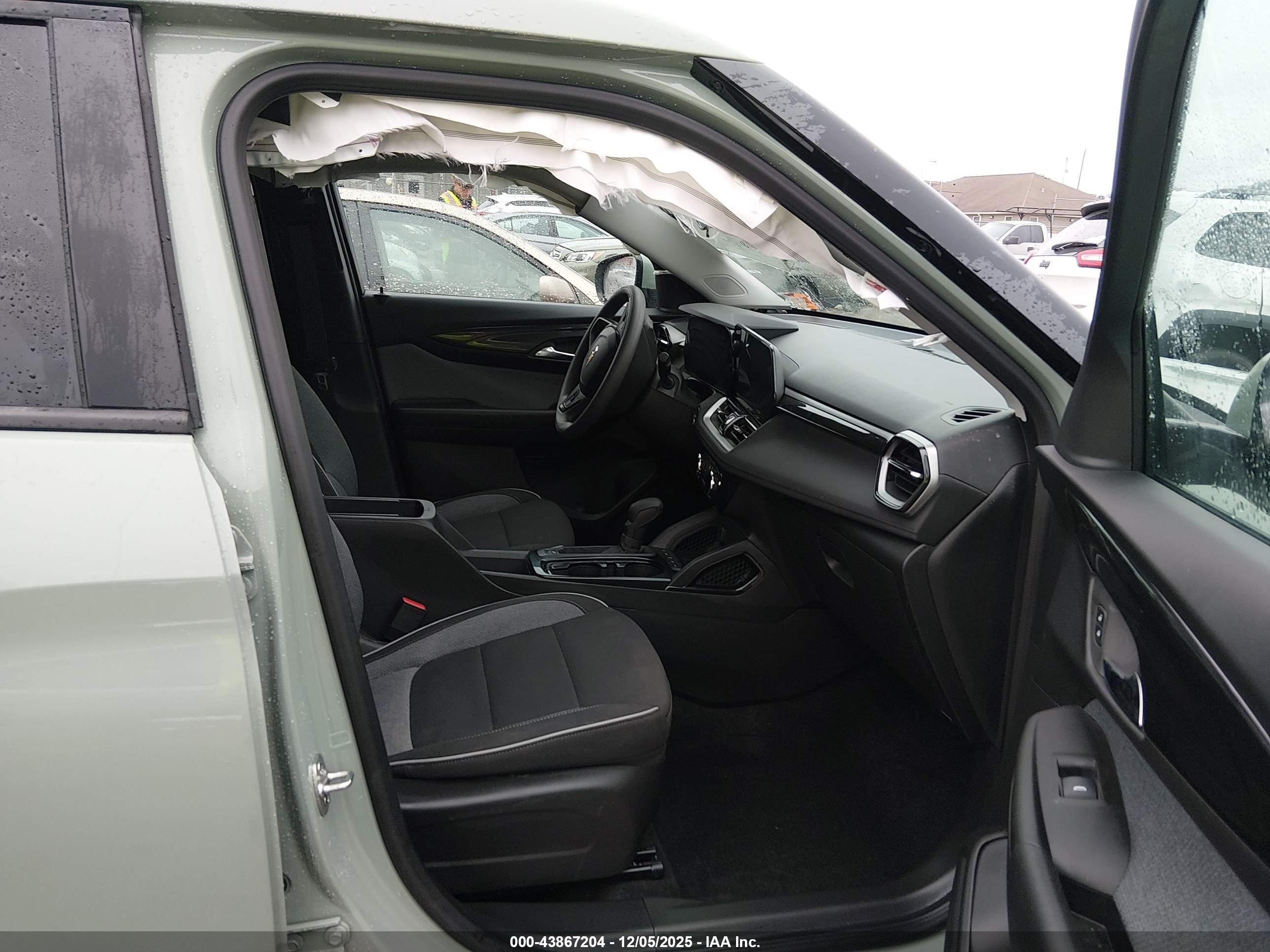CHEVROLET TRAILBLAZER image 5