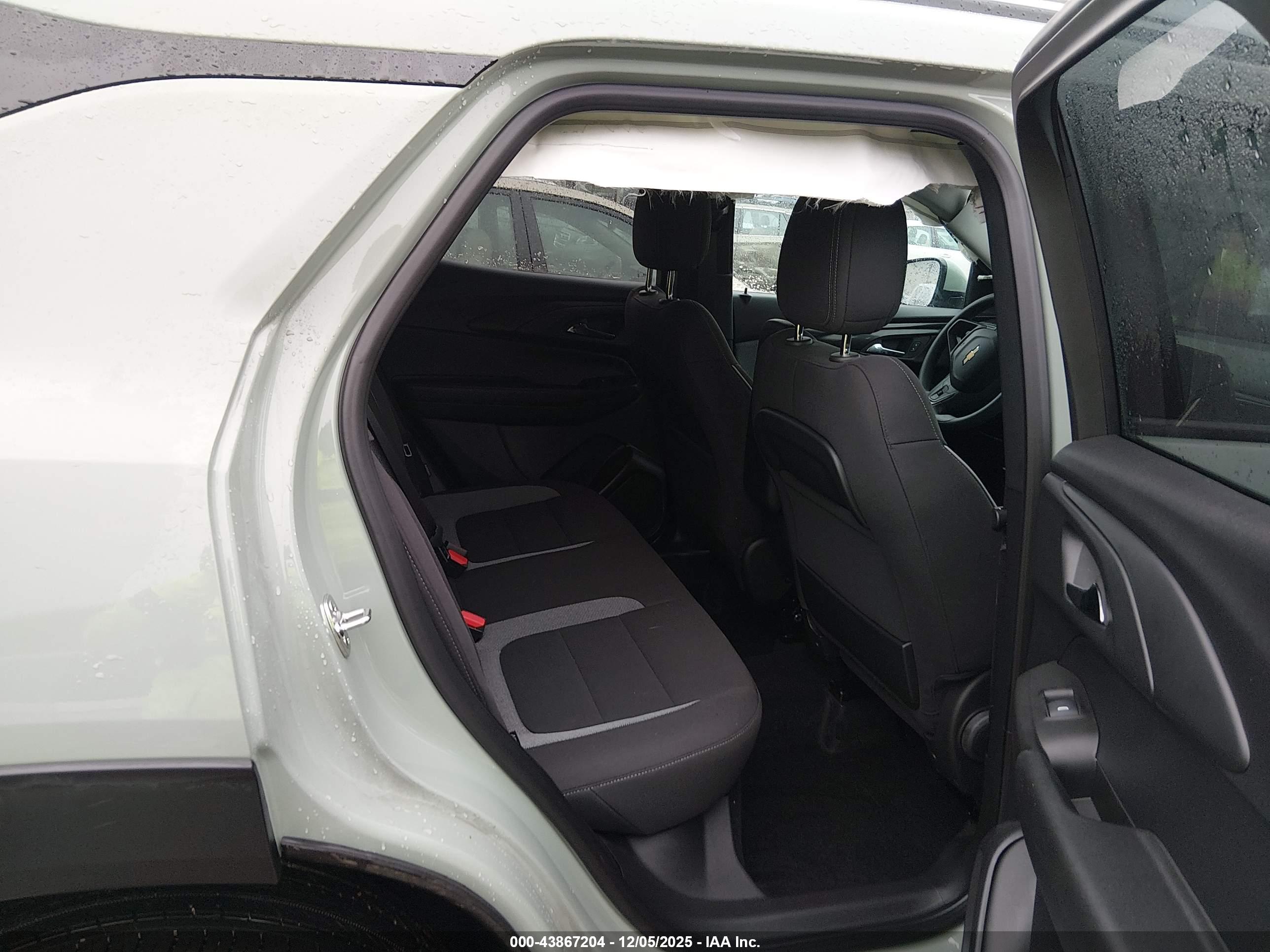 CHEVROLET TRAILBLAZER image 8