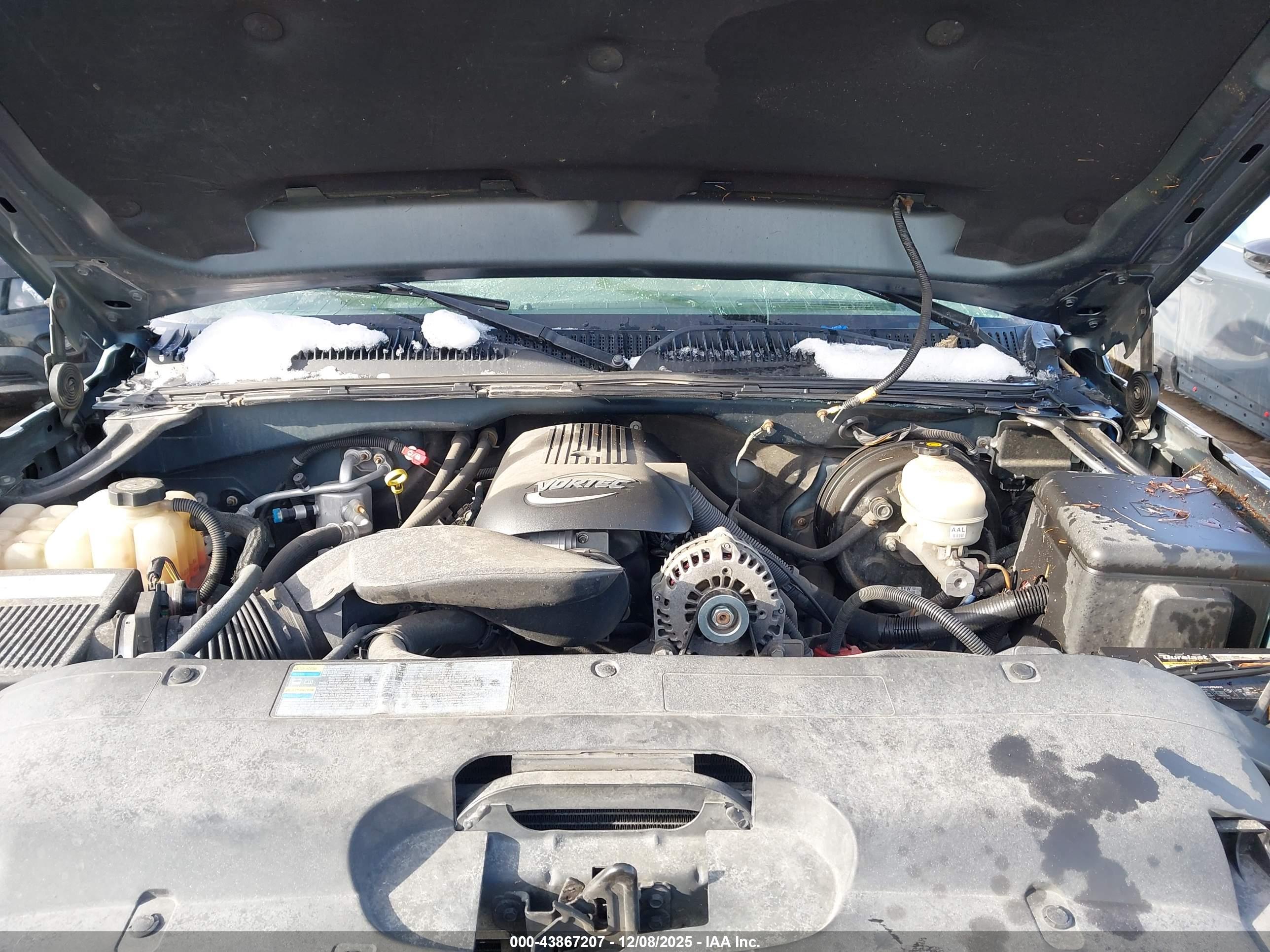 CHEVROLET SILVERADO image 10