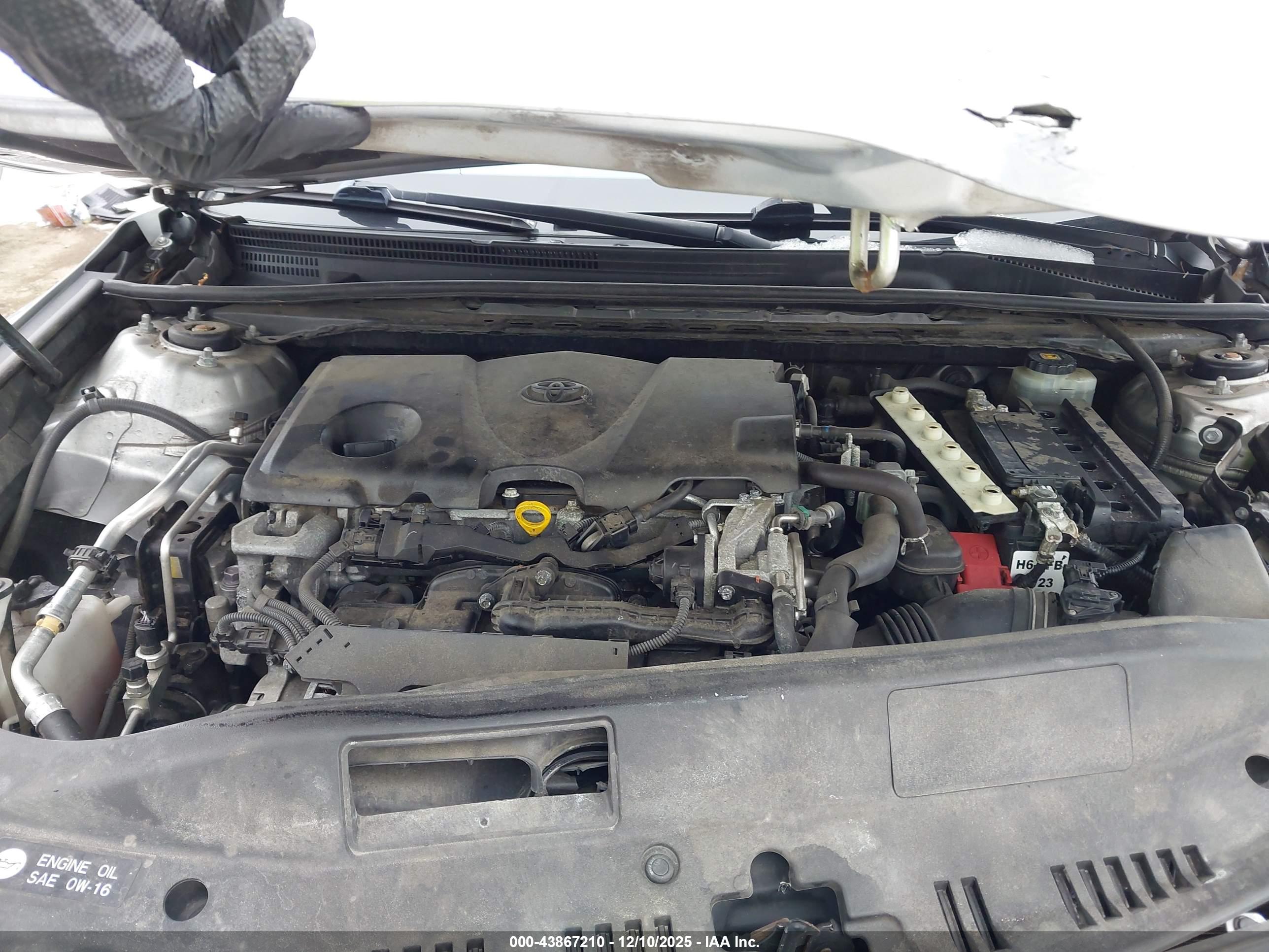 TOYOTA CAMRY image 10
