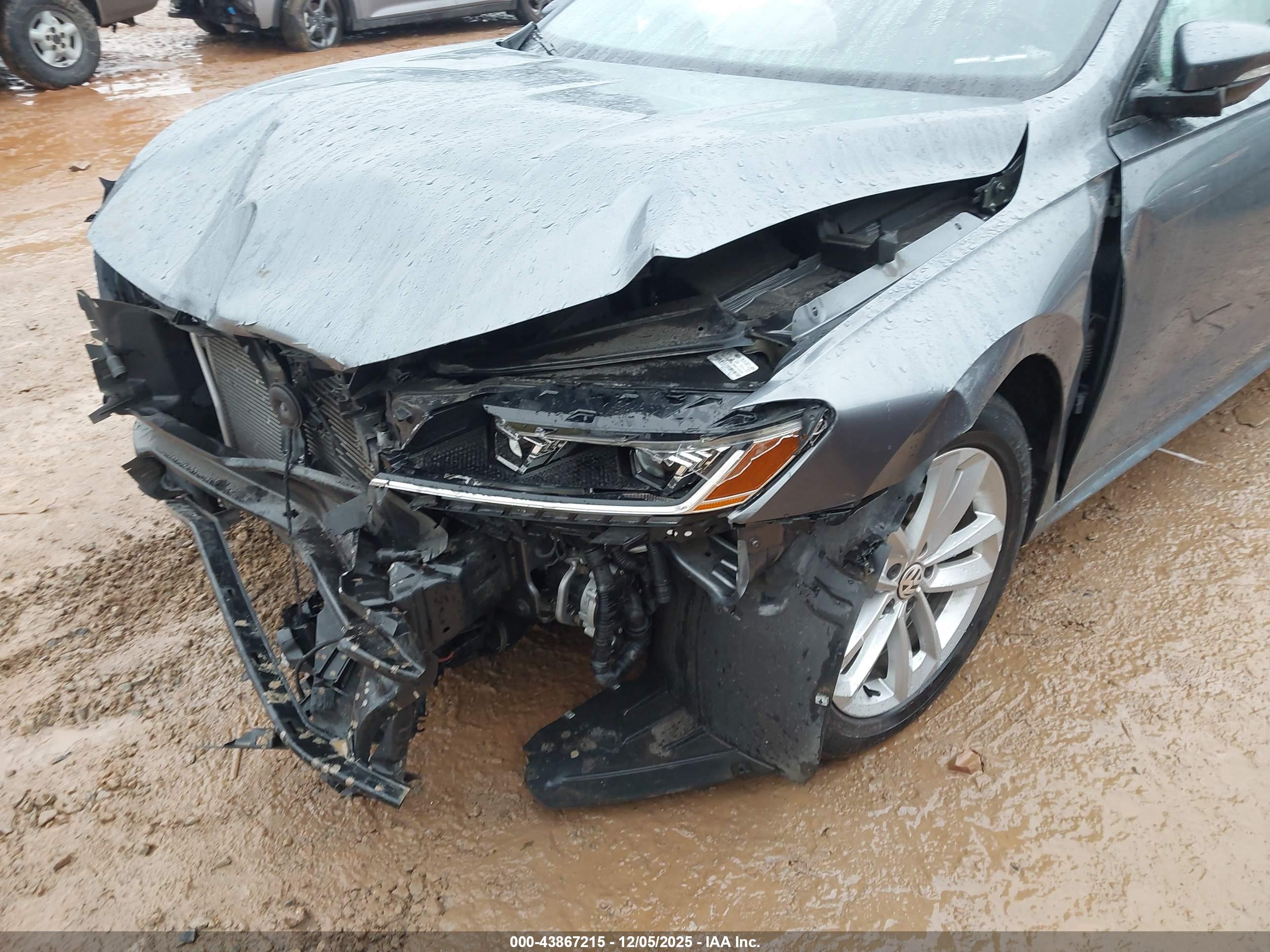 VOLKSWAGEN PASSAT image 6